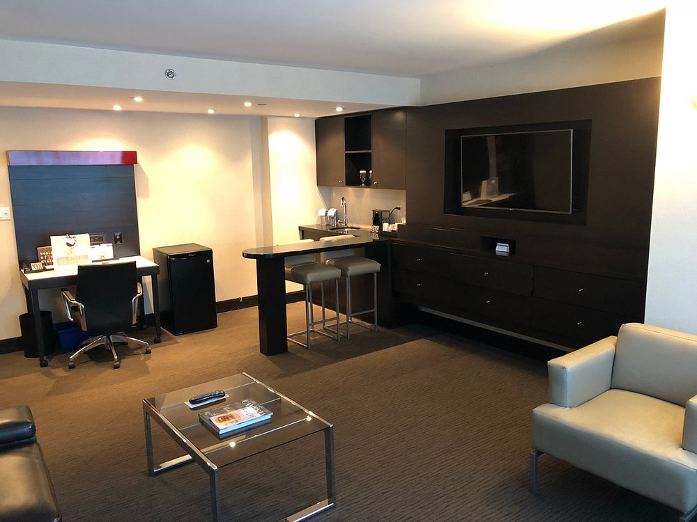 Hyatt Regency Toronto Standard Suite LIving Room Hyatt Regency Toronto Standard Suite LIving Room