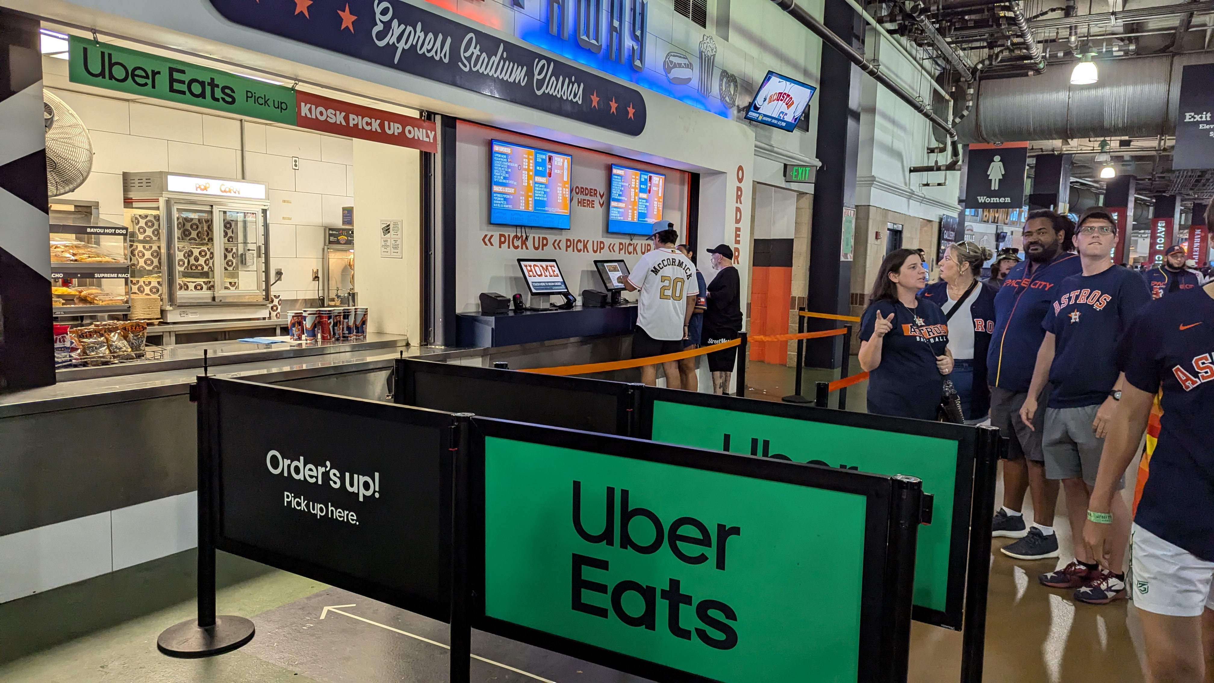 Minute Maid Park Uber Eats pickup Minute Maid Park Uber Eats pickup
