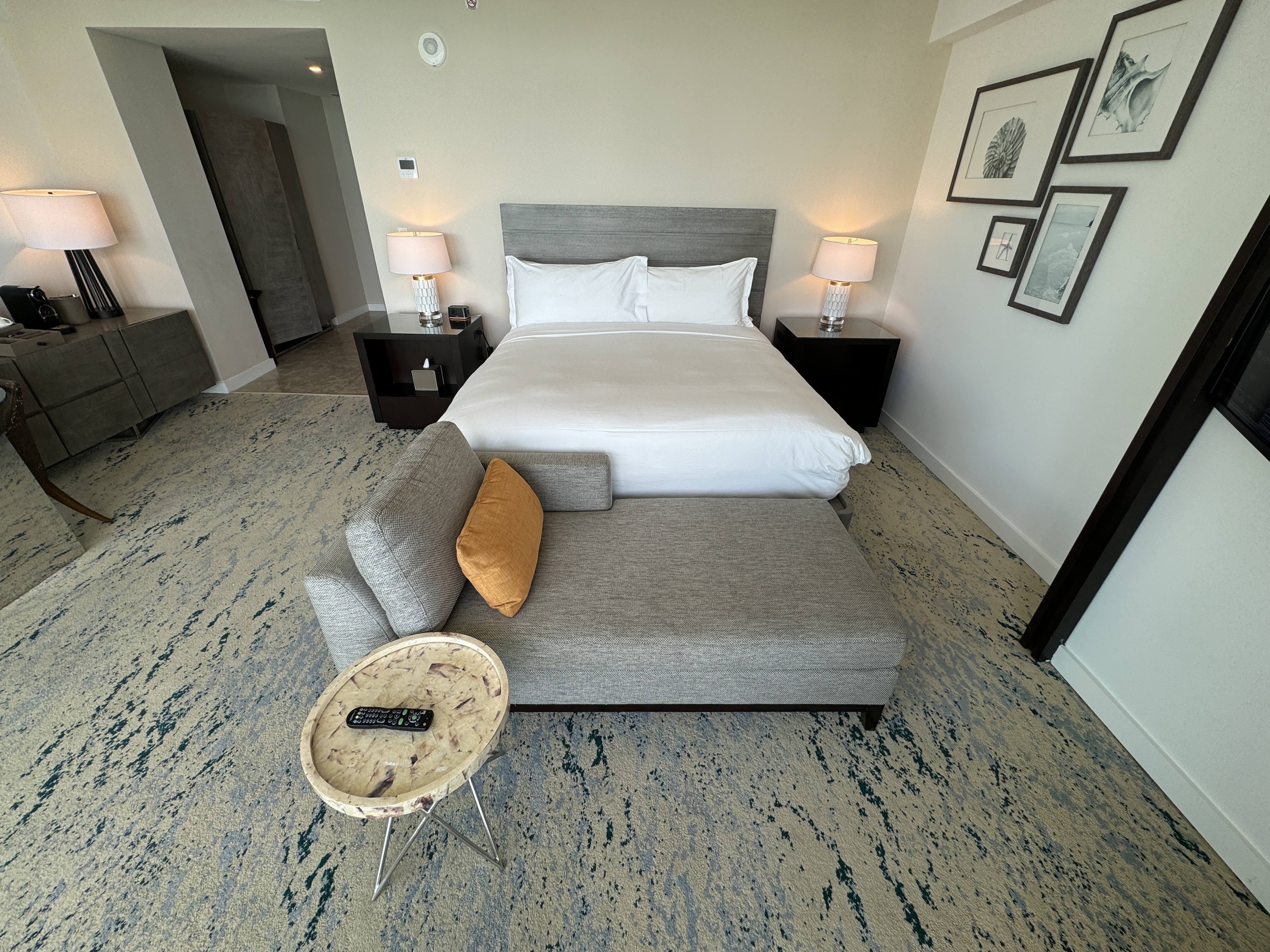 Ritz Turks Junior Suite daybed and king bed