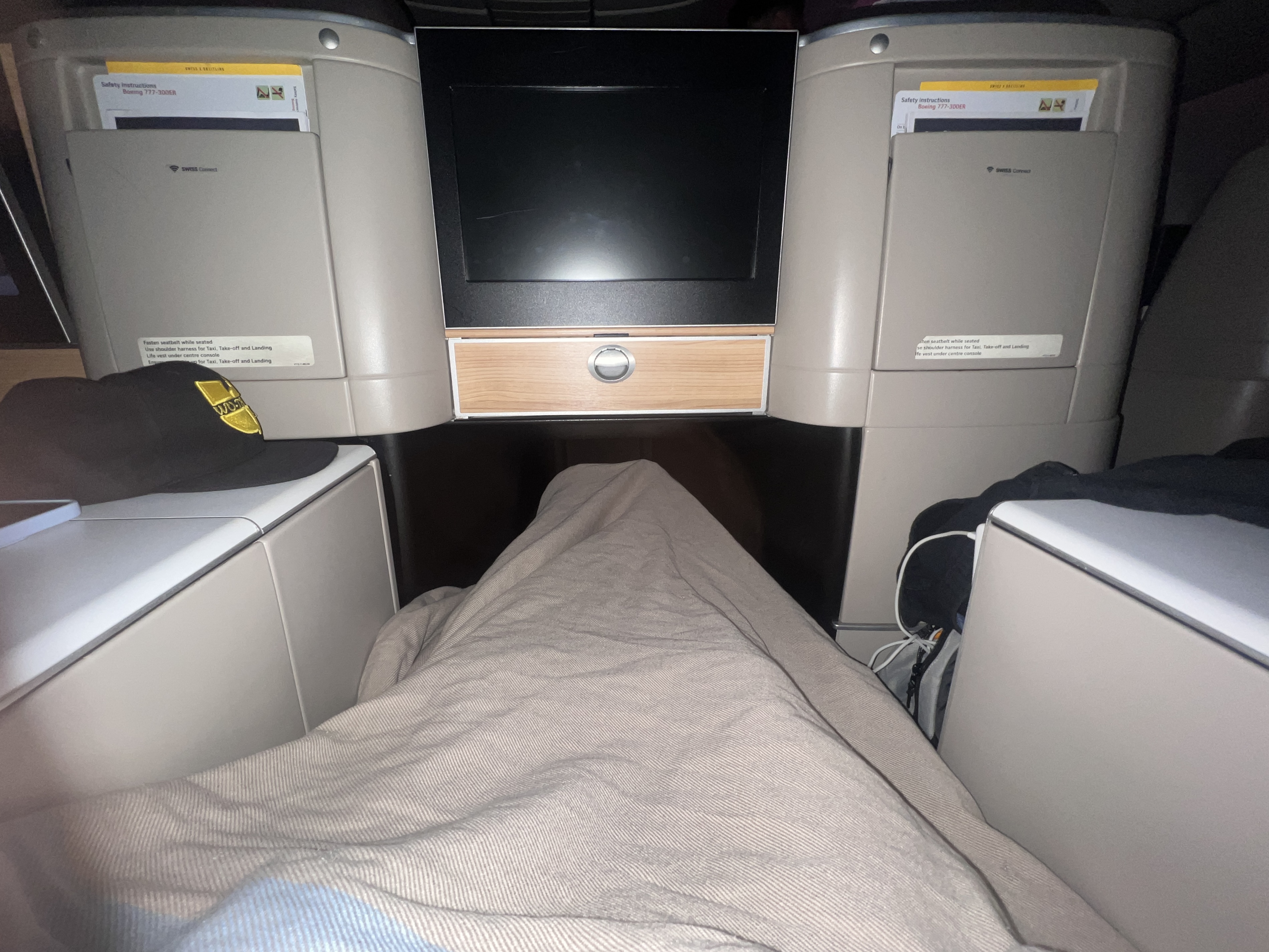 Swiss 777 business class bed front view Swiss 777 business class bed front view