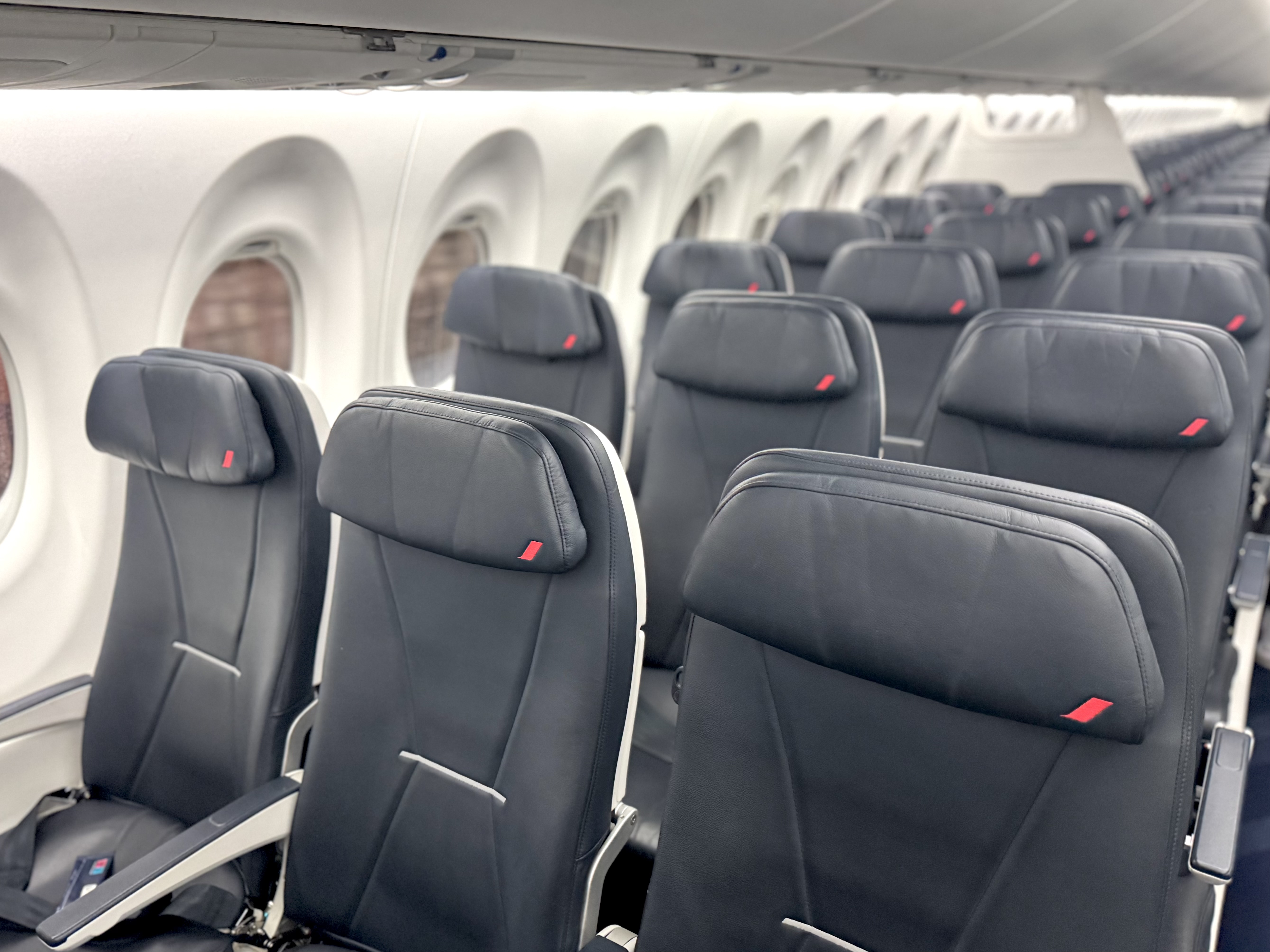 Air France Airbus A220 business class cabin Air France Airbus A220 business class cabin