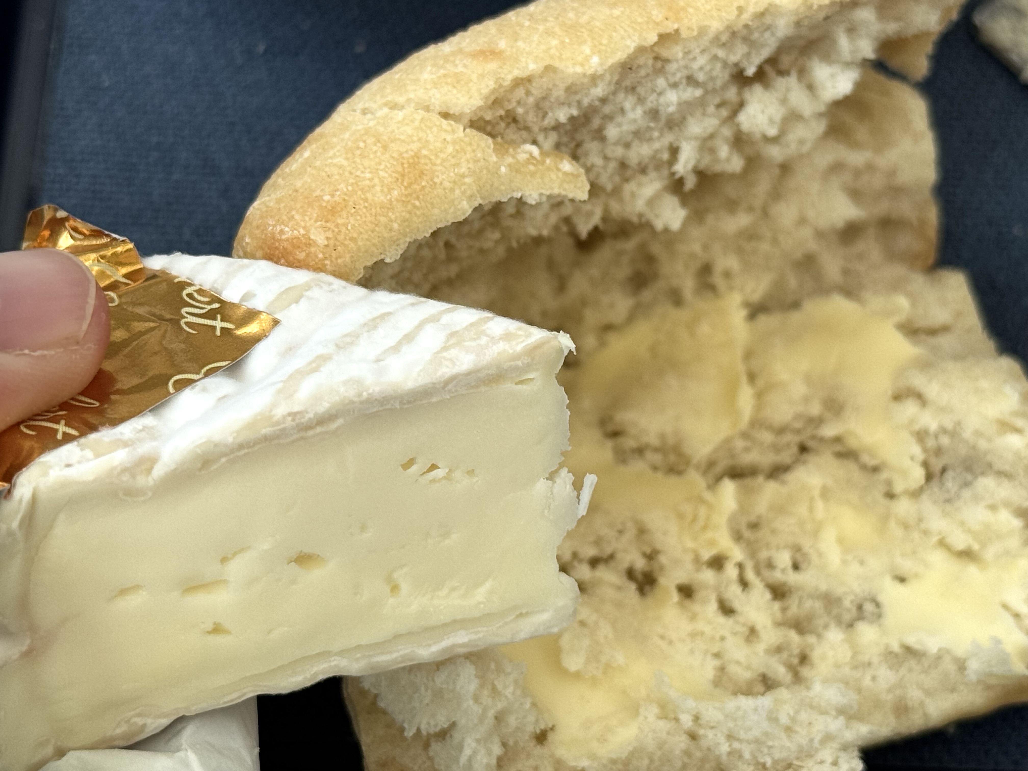 Air France Boeing 789 premium economy FnB cheese and bread Air France Boeing 789 premium economy FnB cheese and bread