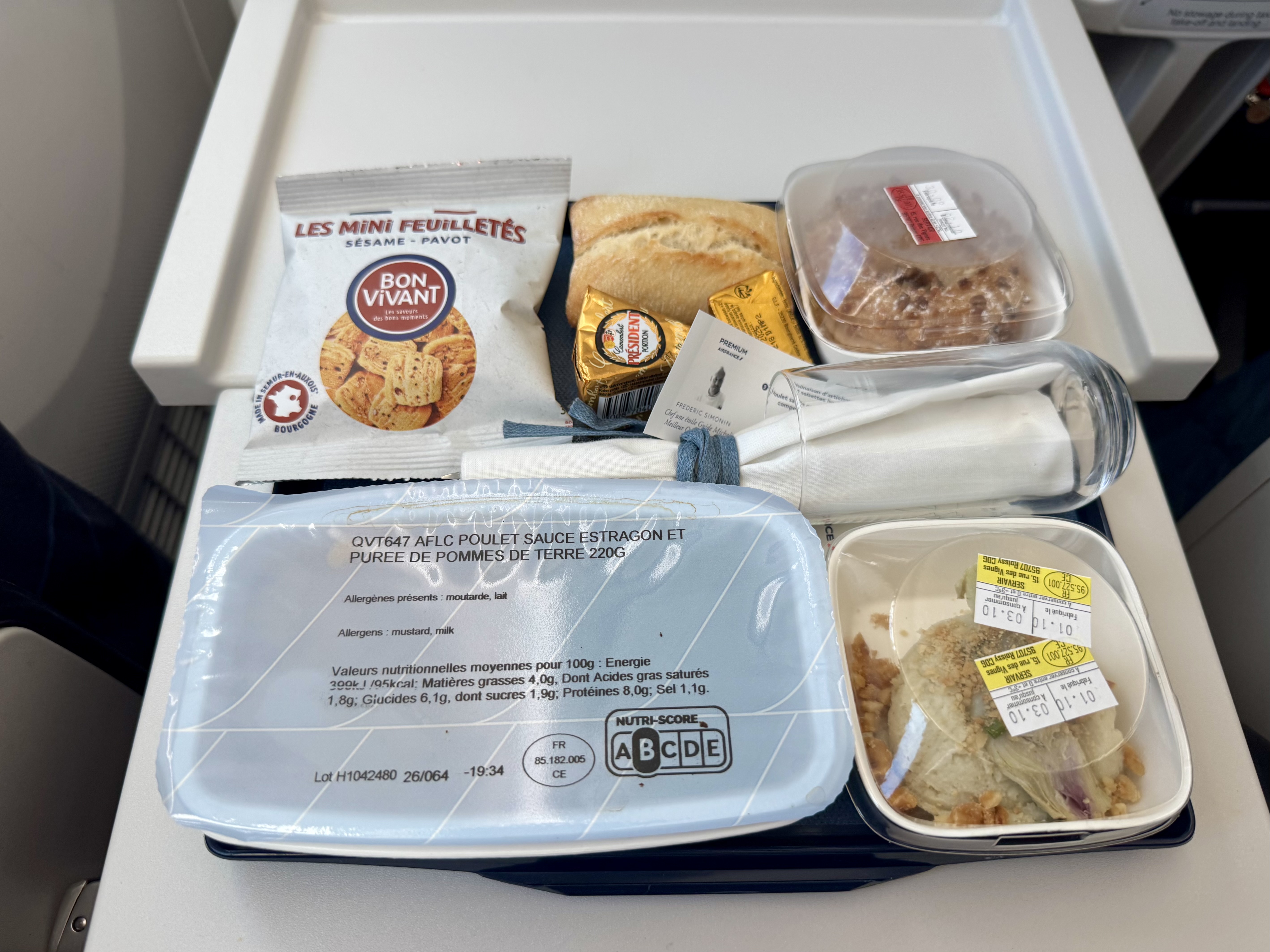 Air France Boeing 789 premium economy FnB first meal service Air France Boeing 789 premium economy FnB first meal service