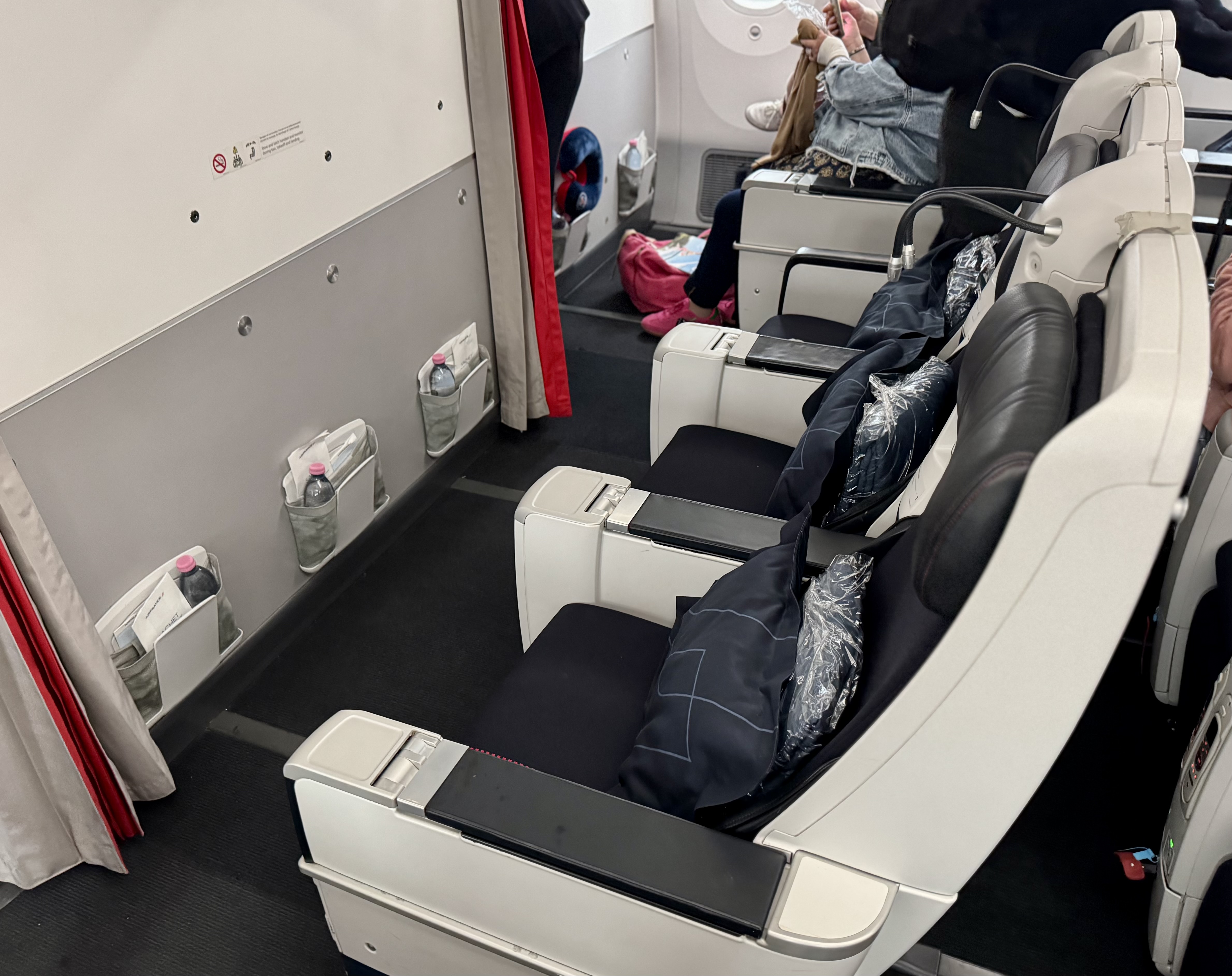 Air France Boeing 789 premium economy middle of front row Air France Boeing 789 premium economy middle of front row