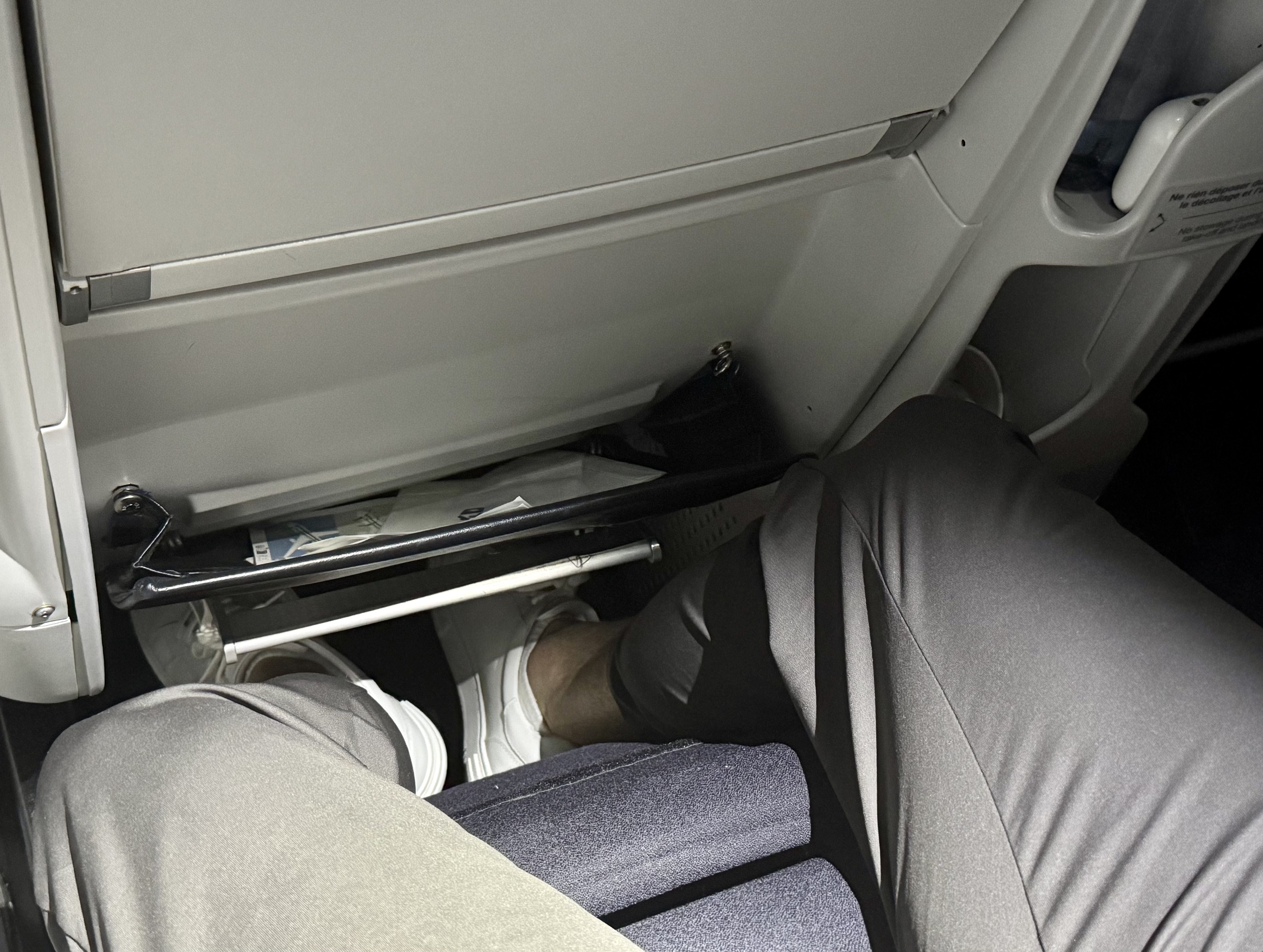 Air France Boeing 789 premium economy seat legroom Air France Boeing 789 premium economy seat legroom