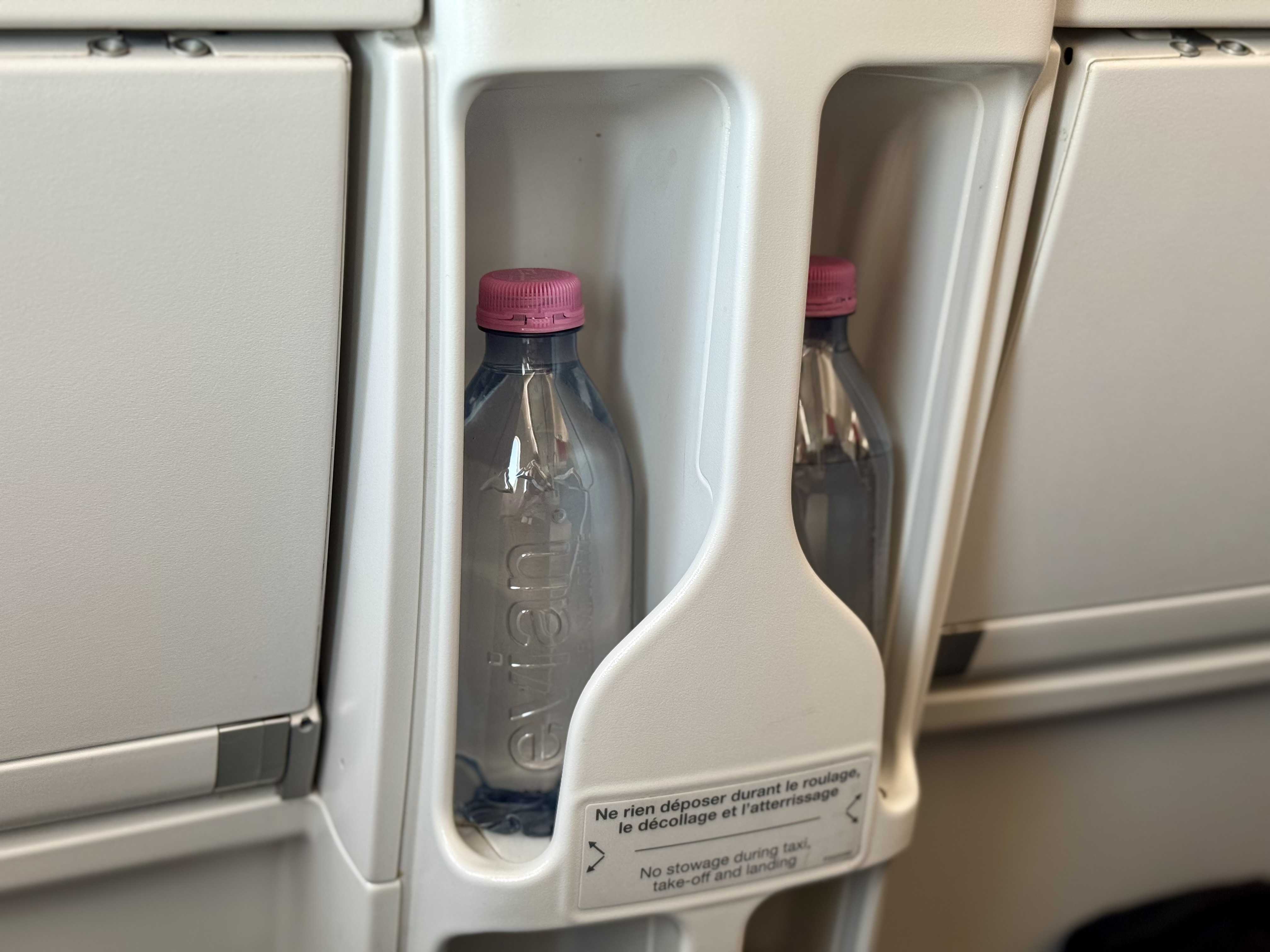 Air France Boeing 789 premium economy seat water storage Air France Boeing 789 premium economy seat water storage