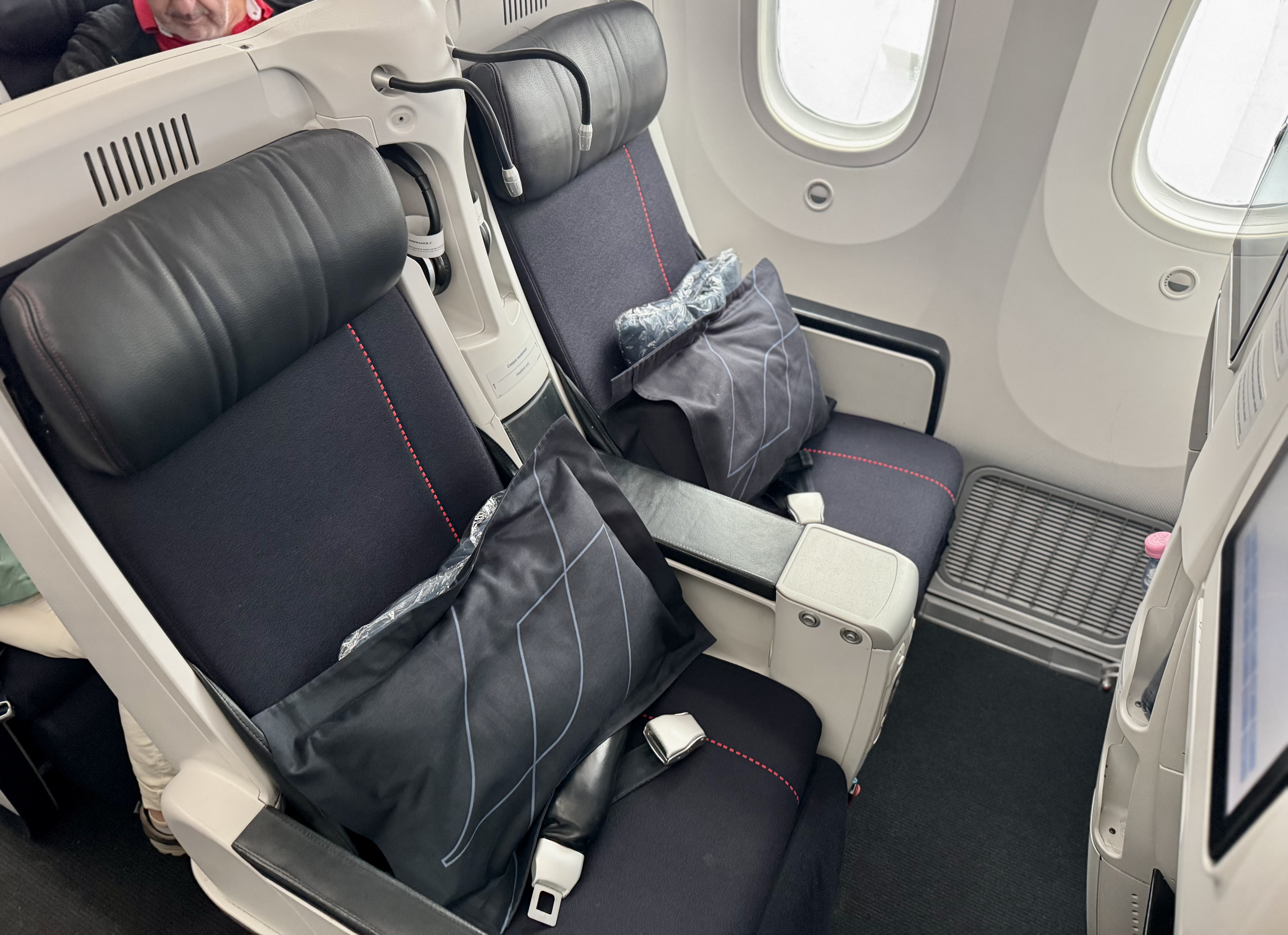 Air France Boeing 789 premium economy seats Air France Boeing 789 premium economy seats