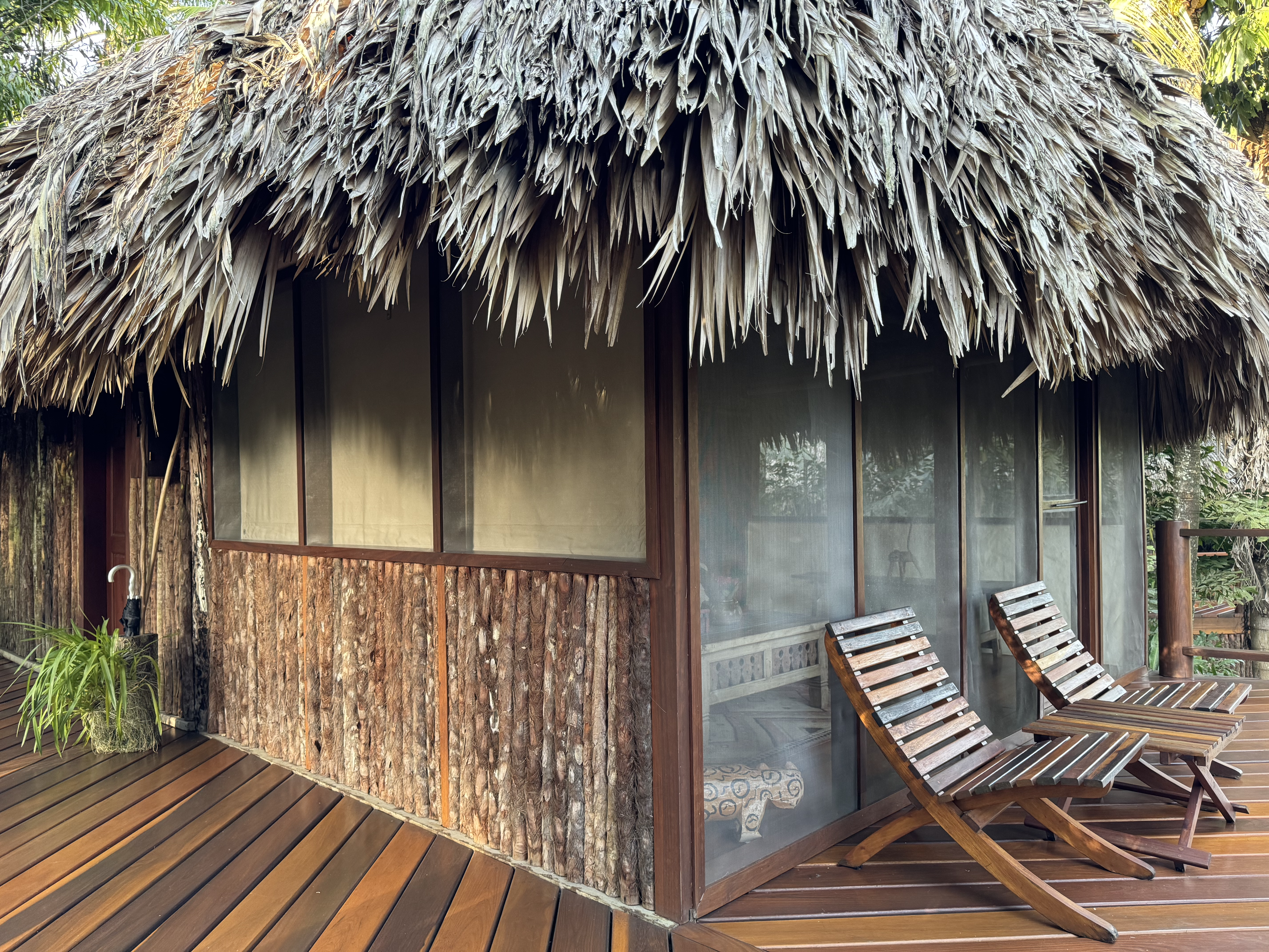 Blancaneaux Lodge Belize Mr Mrs Smith cabana corner view
