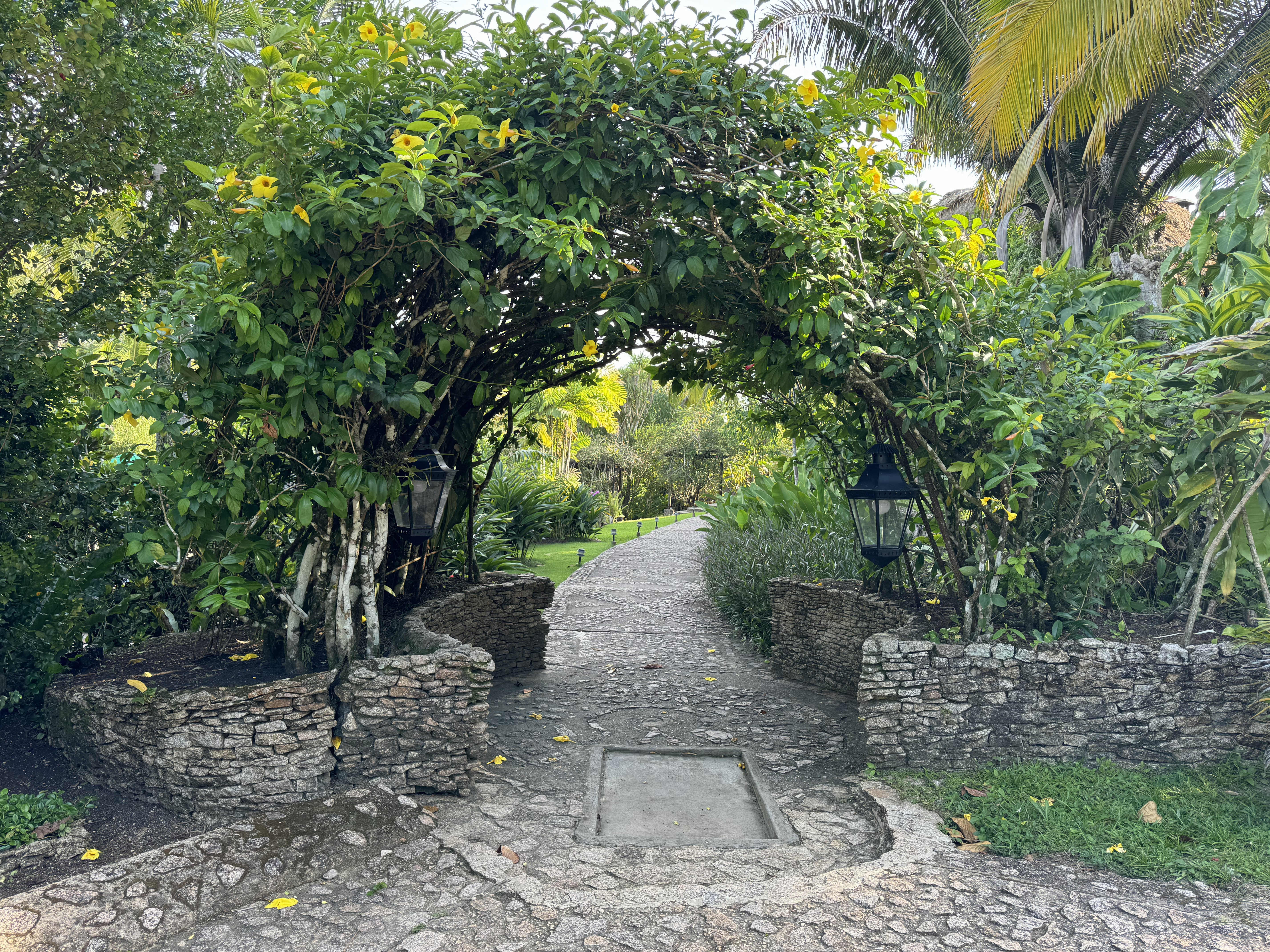Blancaneaux Lodge Belize Mr Mrs Smith entrance