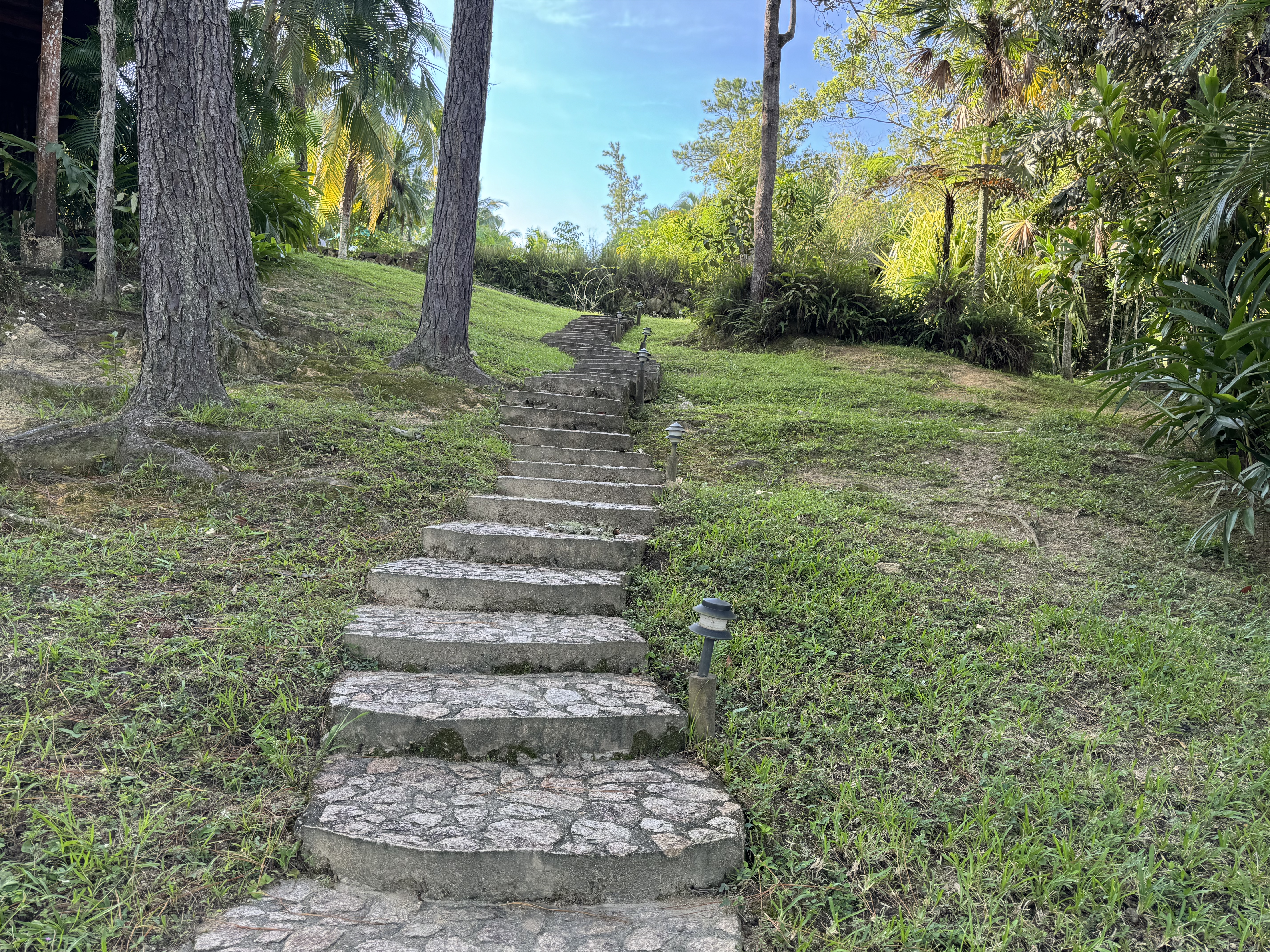 Blancaneaux Lodge Belize Mr Mrs Smith steps to some cabanas
