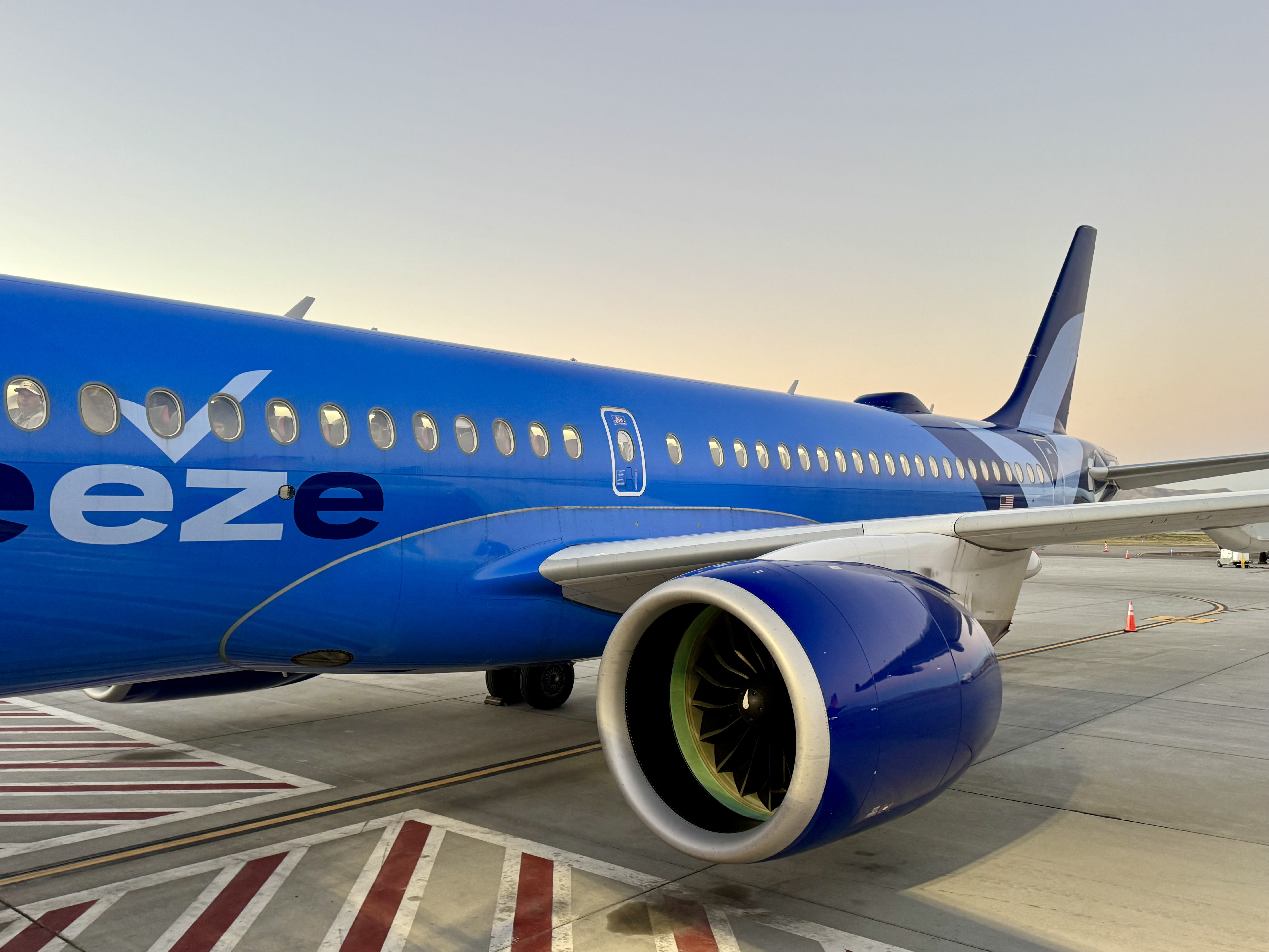Breeze Airways Breeze Airways