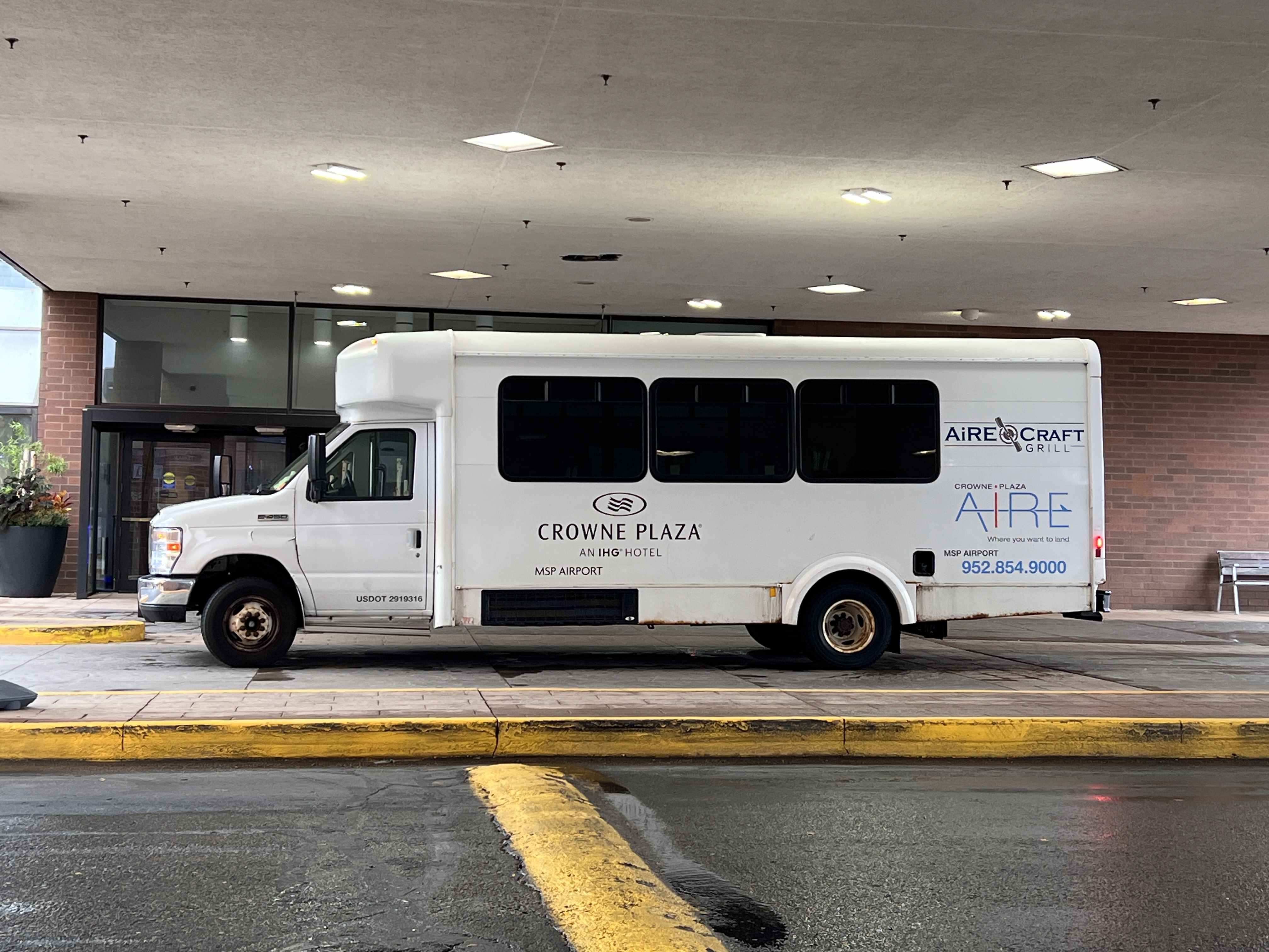 Crowne Plaza Suites MSP Airport Mall of America airport shuttle Crowne Plaza Suites MSP Airport Mall of America airport shuttle