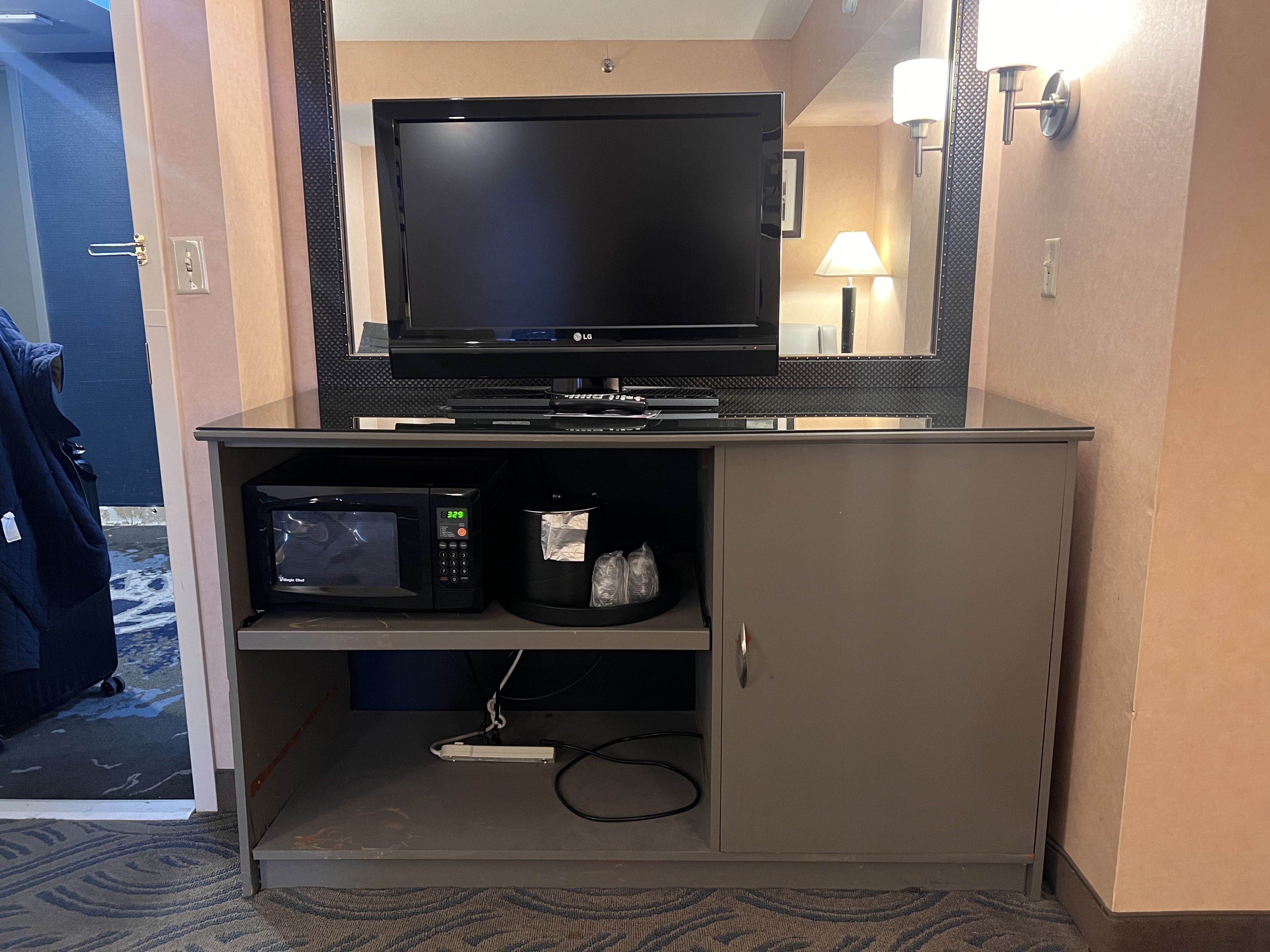 Crowne Plaza Suites MSP Airport Mall of America room multipurpose unit Crowne Plaza Suites MSP Airport Mall of America room multipurpose unit