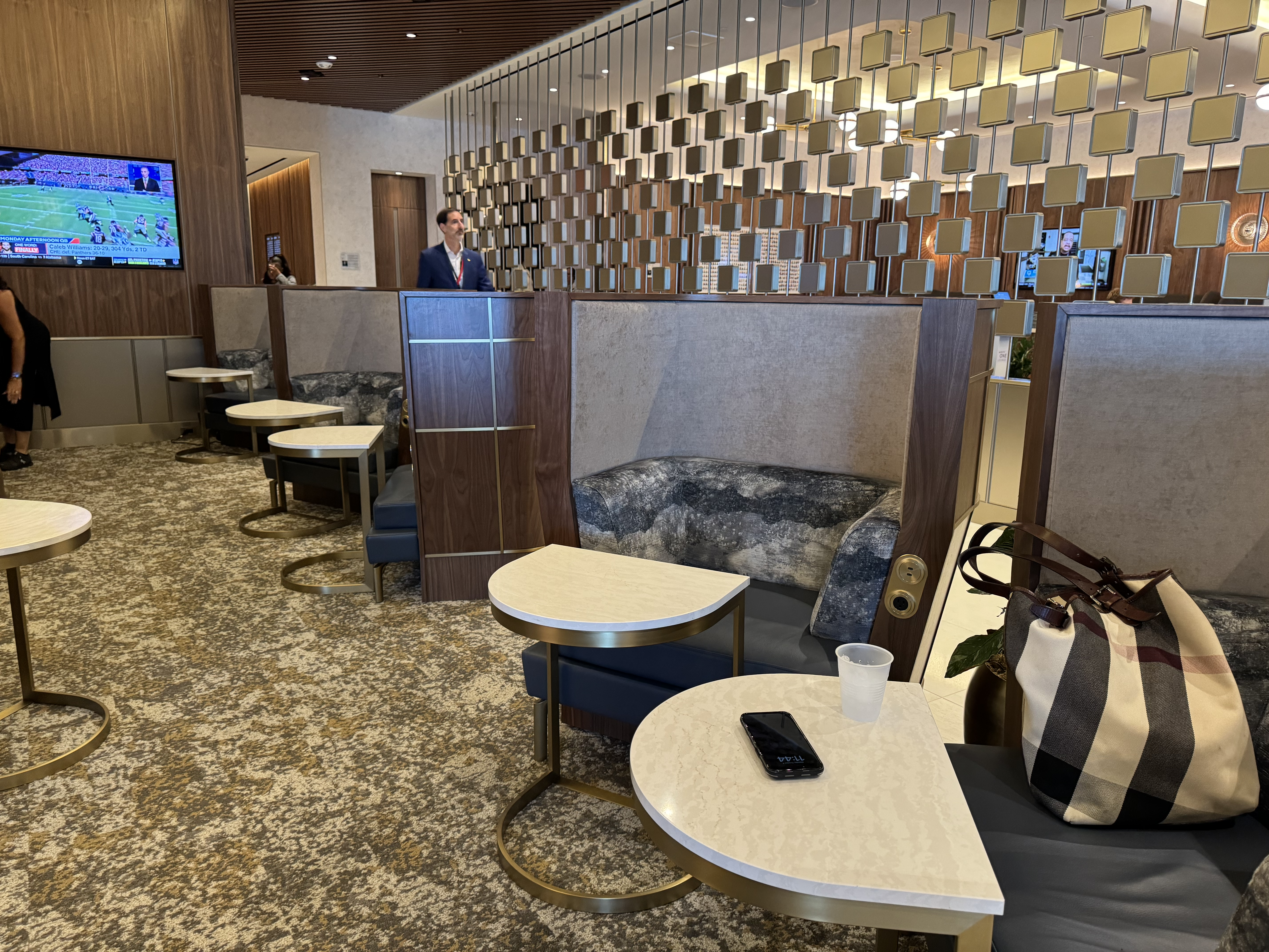 Delta One Lounge LAX work stations Delta One Lounge LAX work stations
