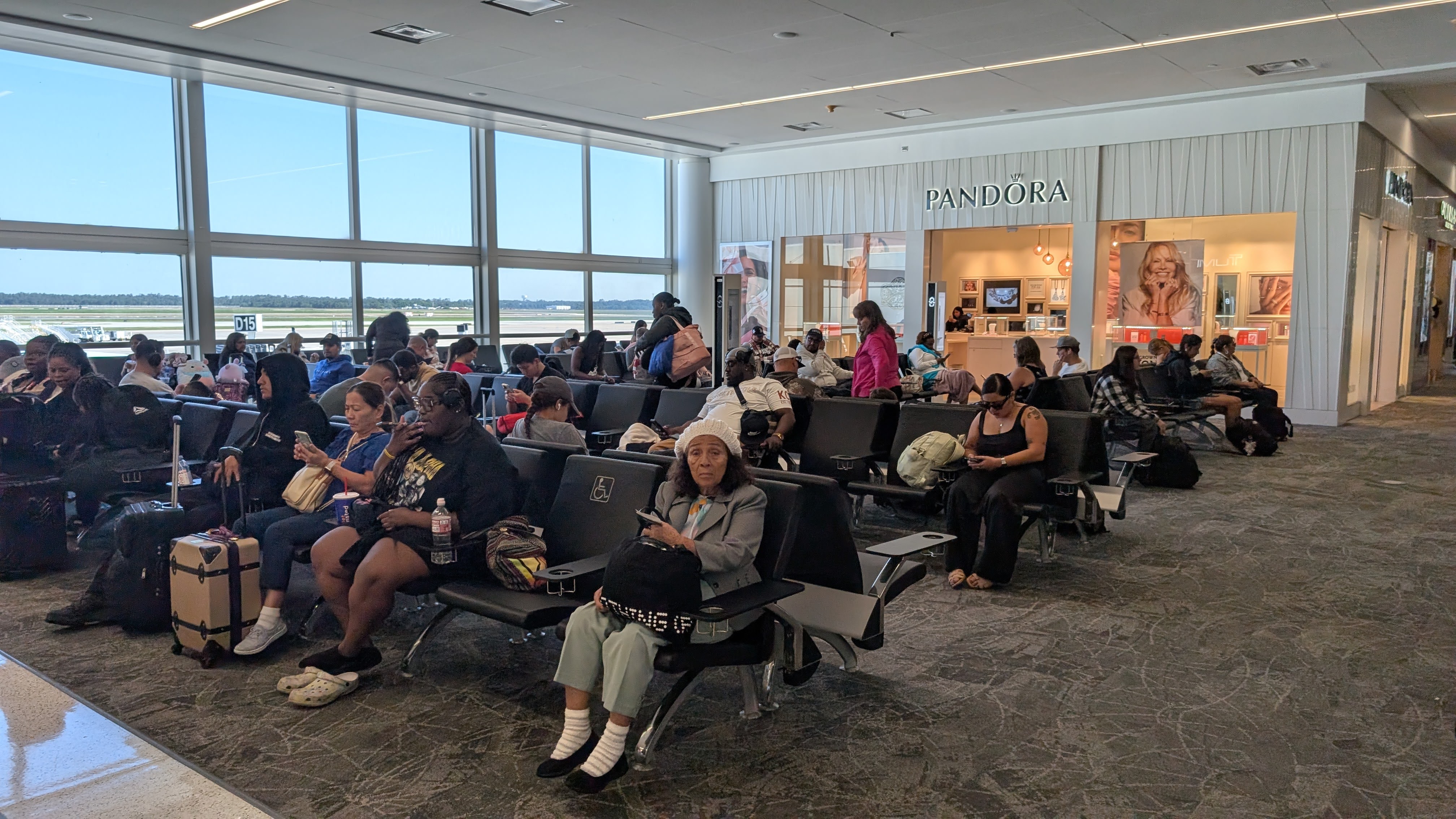 Frontier IAH to ONT Terminal D gate seating Frontier IAH to ONT Terminal D gate seating