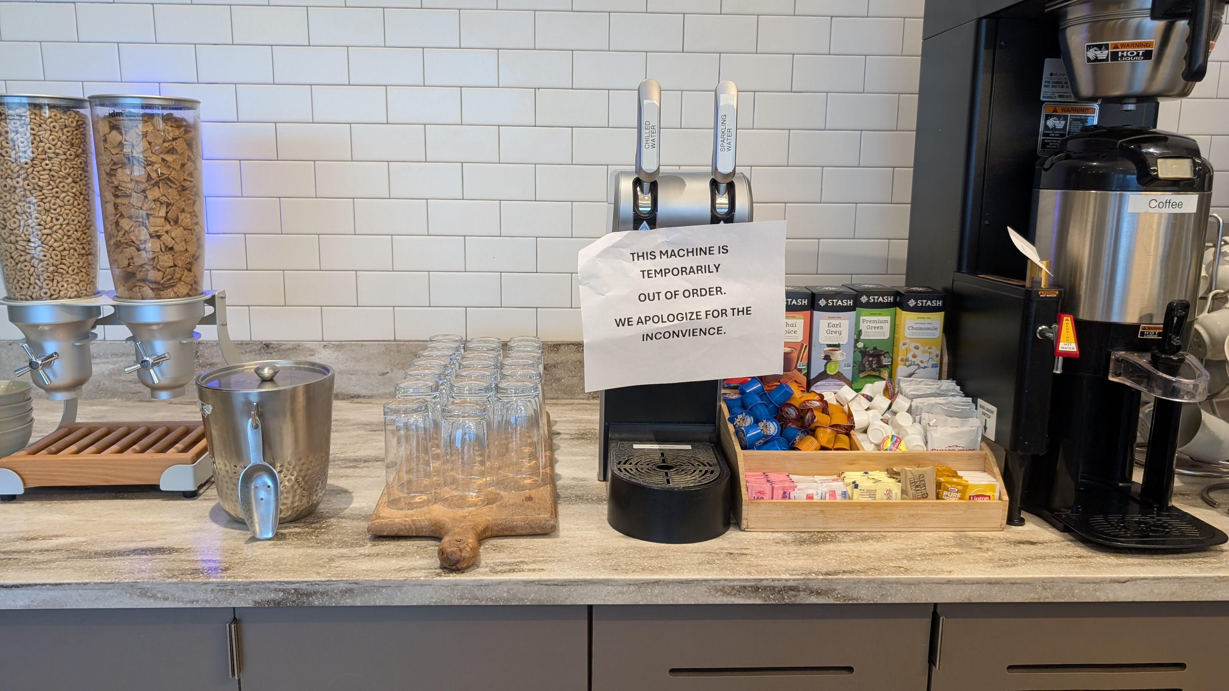 ONT Terminal 2 Aspire Lounge food and beverage coffee ONT Terminal 2 Aspire Lounge food and beverage coffee