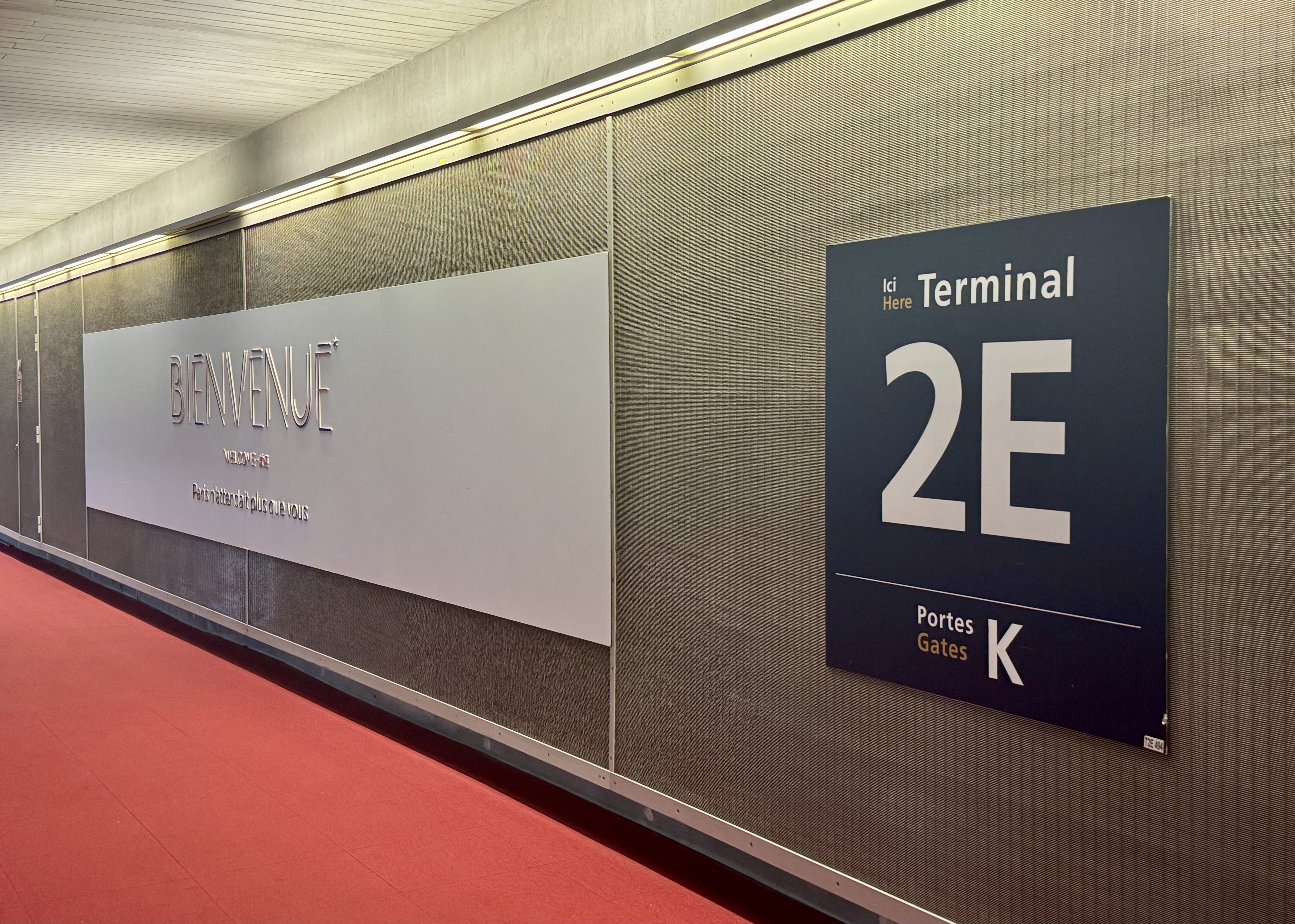 Paris CDG Terminal 2E arrival Paris CDG Terminal 2E arrival