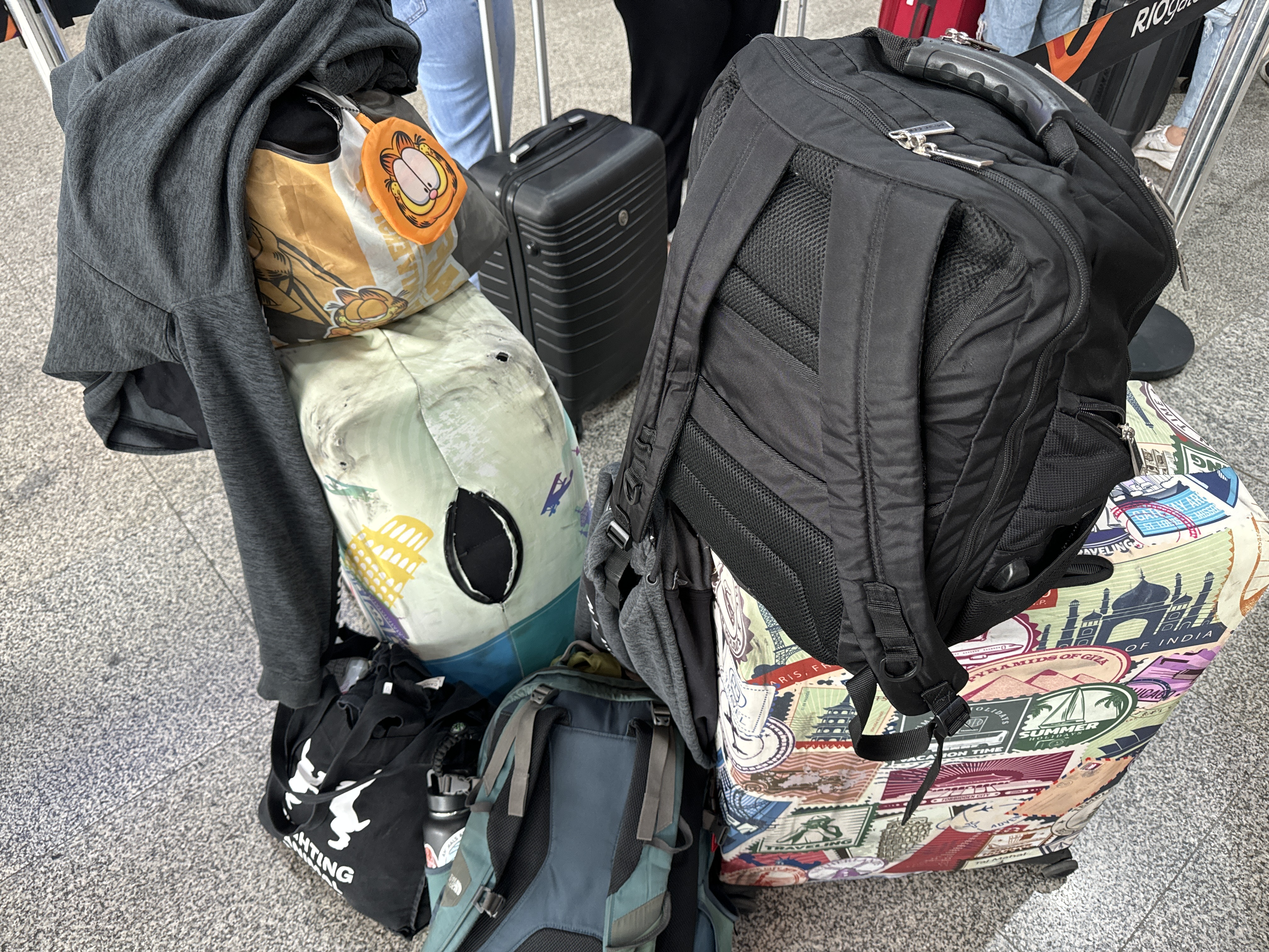 GOL B737 baggage in line GOL B737 baggage in line