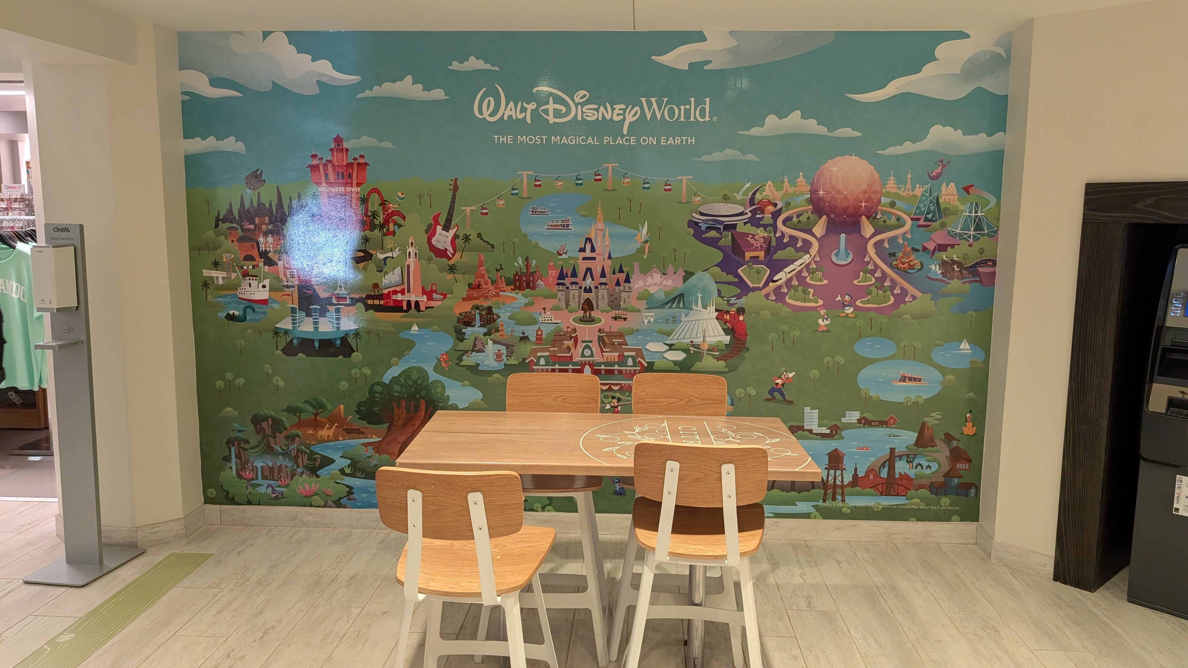 Hilton Buena Vista Palace Orlando Walt Disney World mural