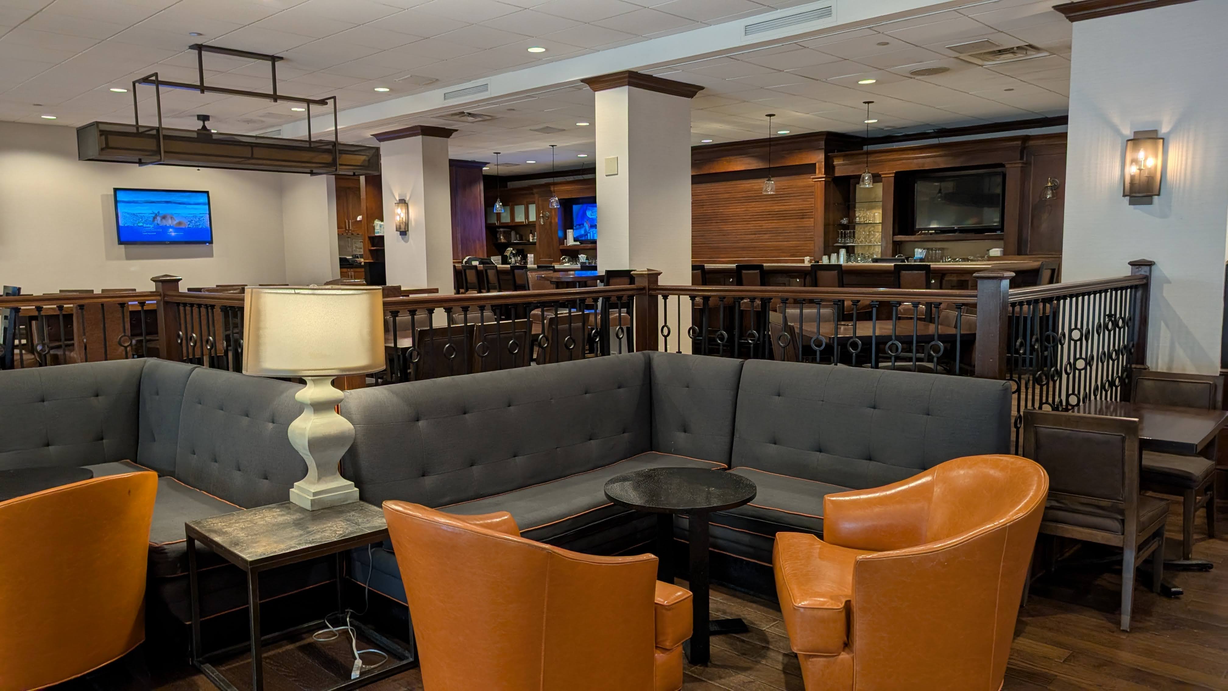 Hilton Orlando Lake Buena Vista dining sports bar Hilton Orlando Lake Buena Vista dining sports bar