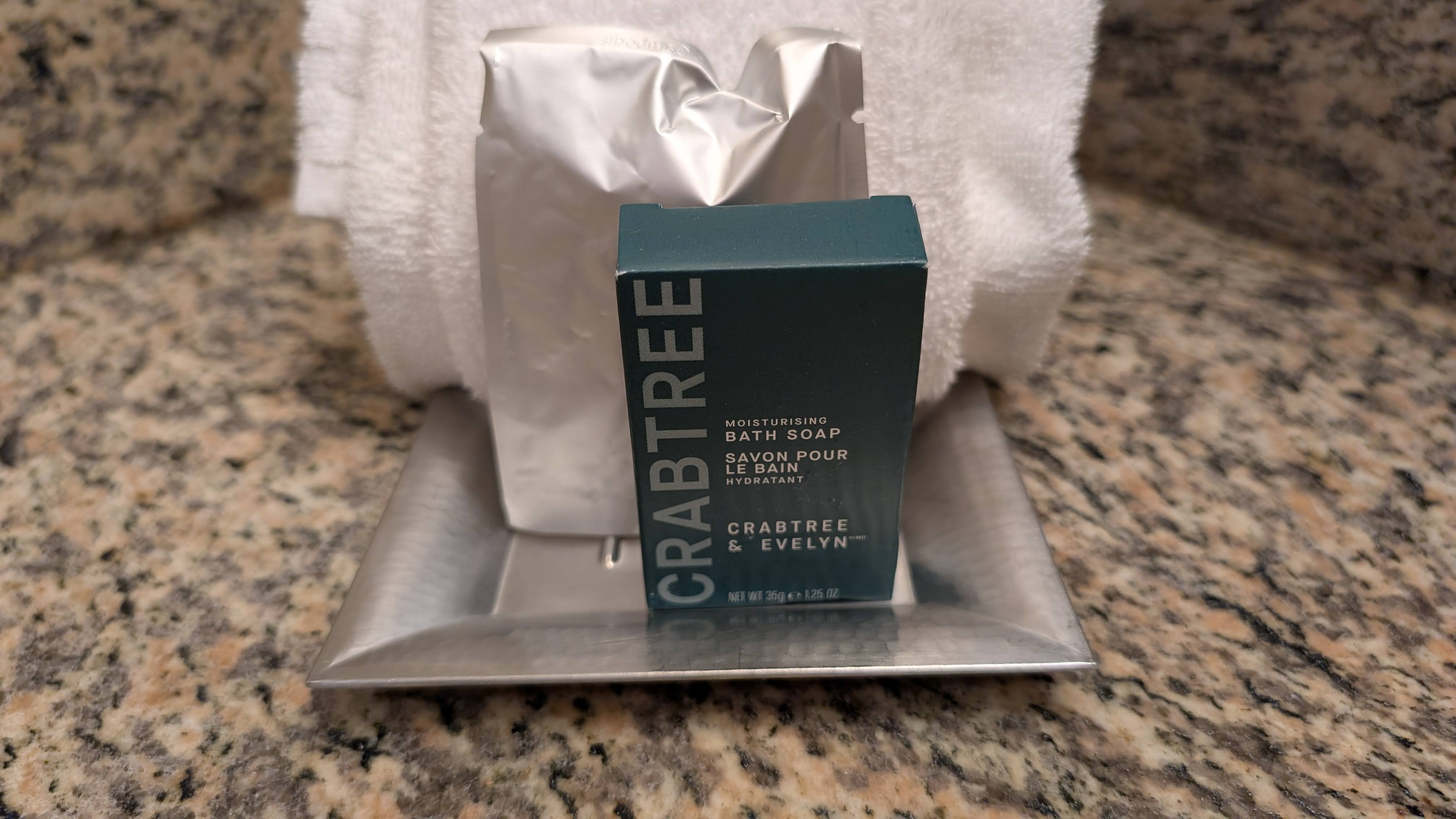 Hilton Orlando Lake Buena Vista guestroom bathroom vanity amenities Hilton Orlando Lake Buena Vista guestroom bathroom vanity amenities