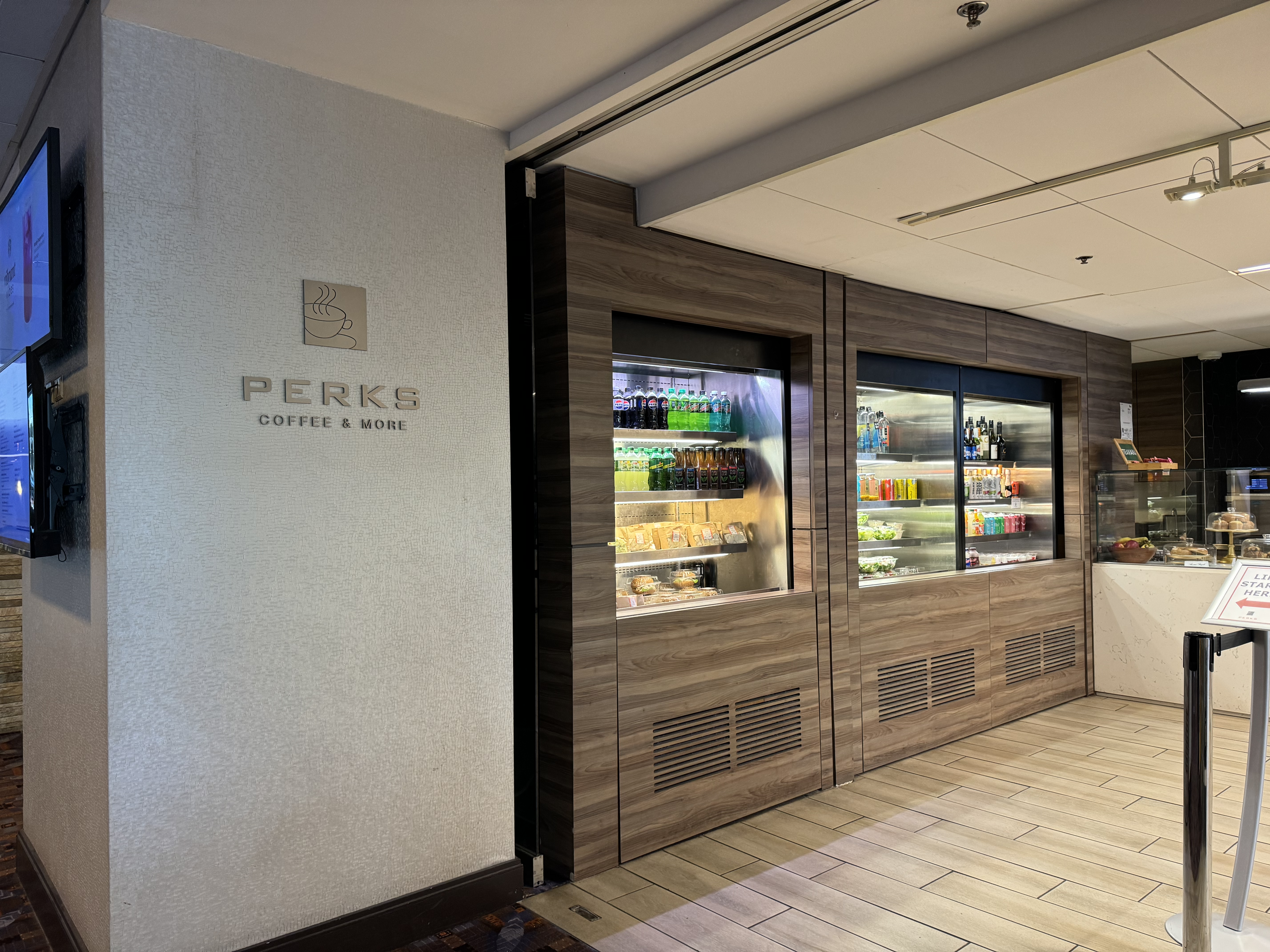 Hyatt Regency OHare Chicago coffee shop Hyatt Regency OHare Chicago coffee shop