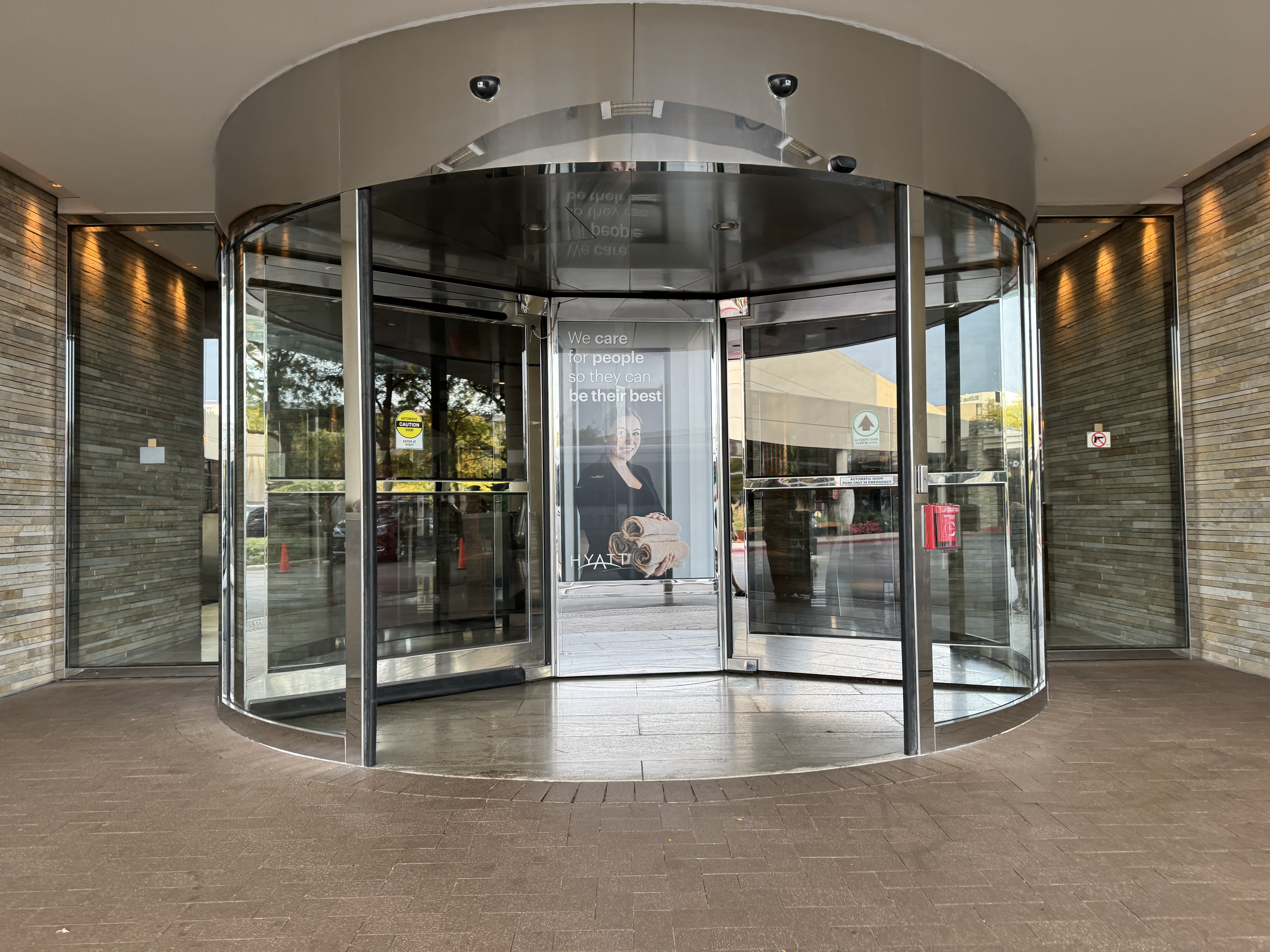 Hyatt Regency OHare Chicago entrance door Hyatt Regency OHare Chicago entrance door