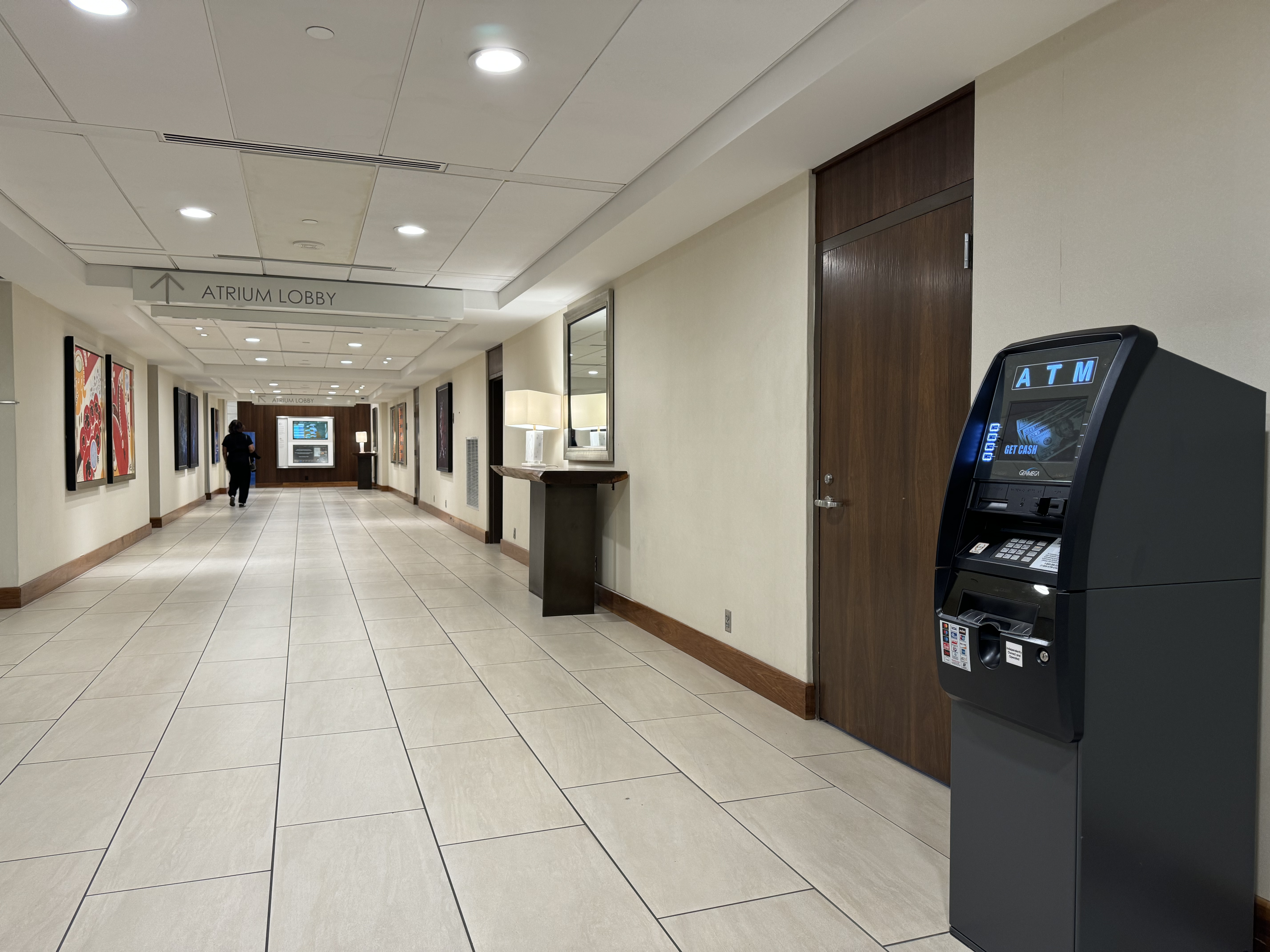 Hyatt Regency Atlanta ATM in hallway Hyatt Regency Atlanta ATM in hallway