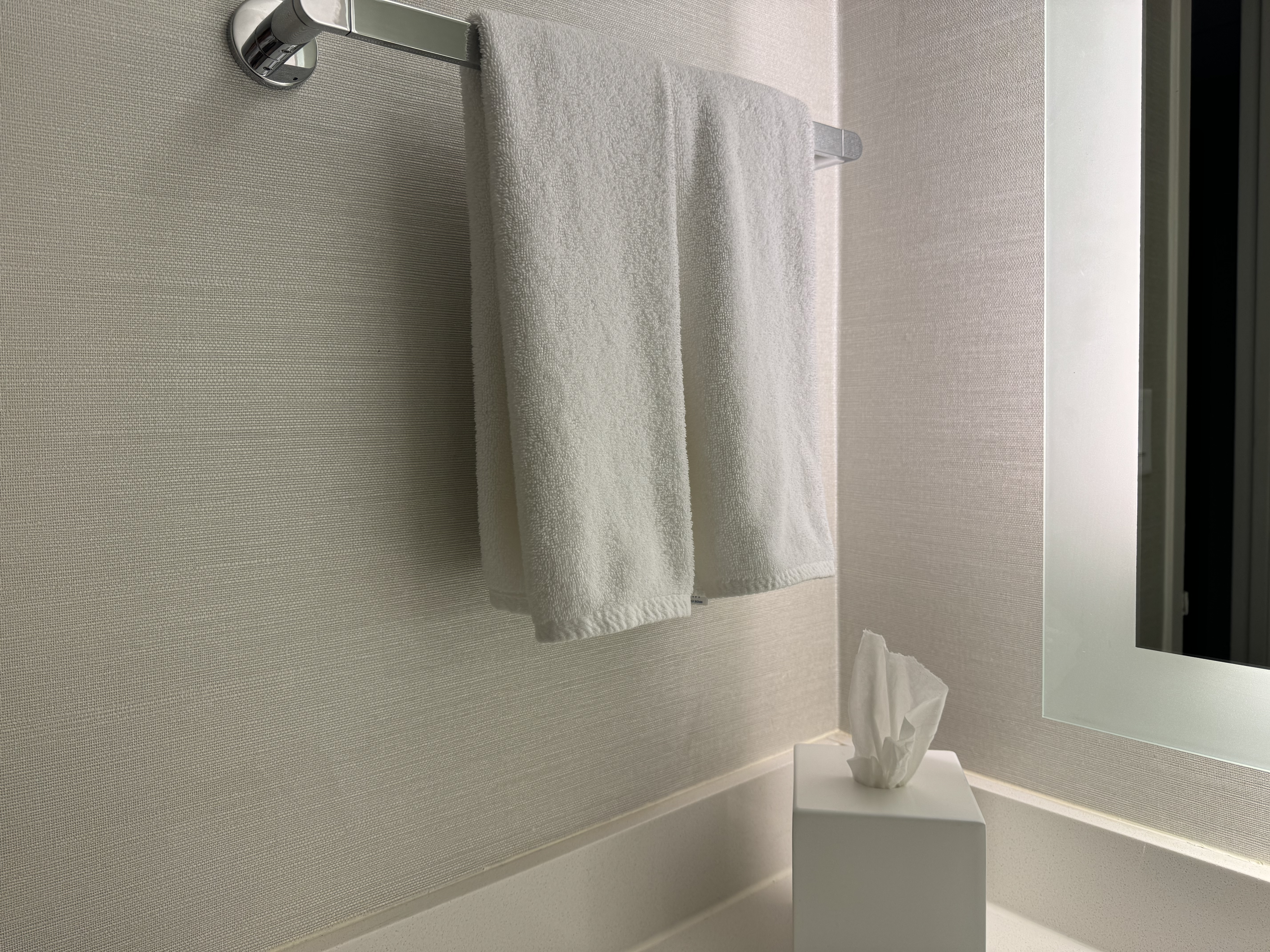 Hyatt Regency Atlanta Deluxe Suite bathroom hand towels Hyatt Regency Atlanta Deluxe Suite bathroom hand towels