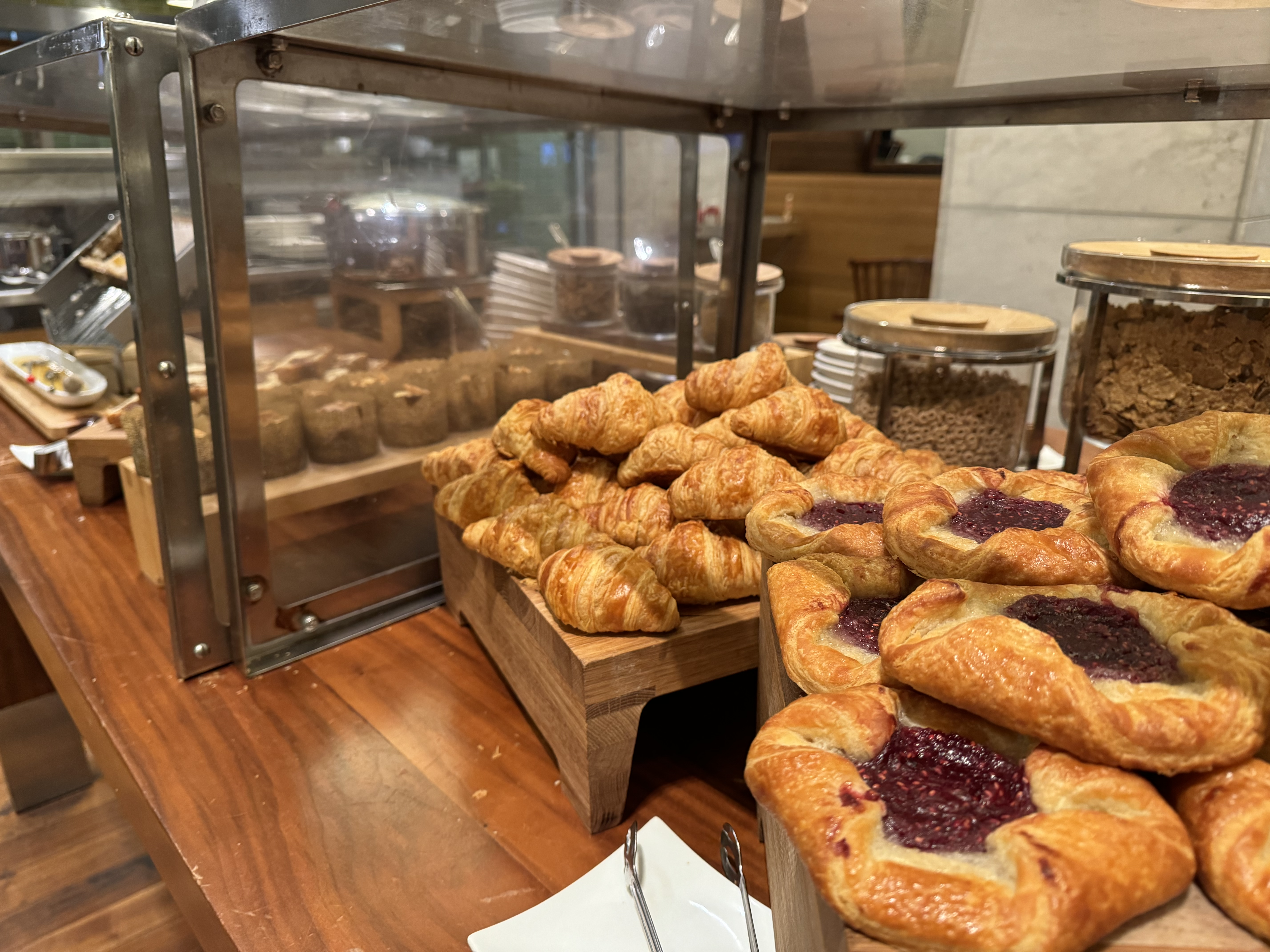 Hyatt Regency Atlanta Sway breakfast pastries Hyatt Regency Atlanta Sway breakfast pastries
