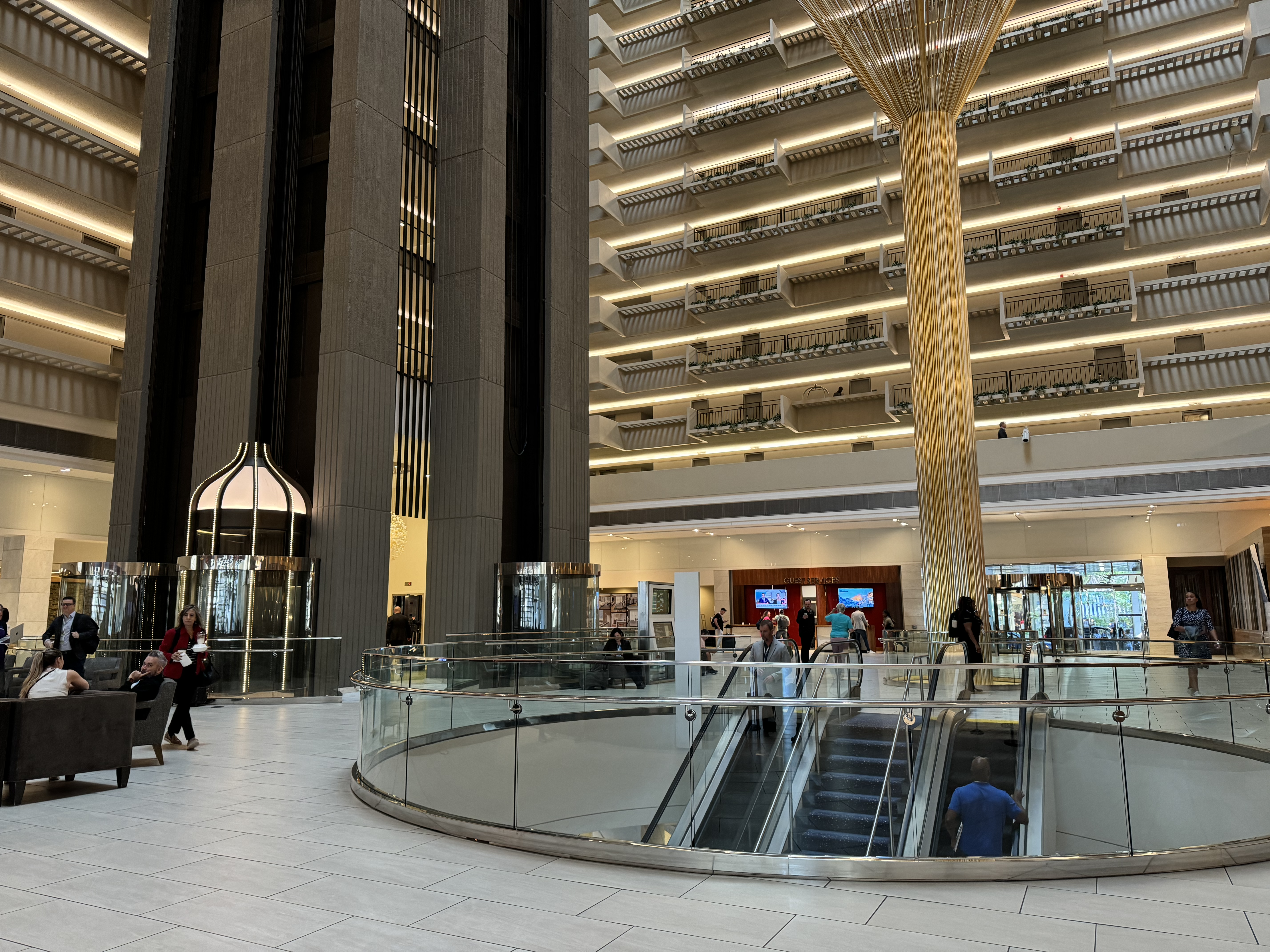 Hyatt Regency Atlanta lobby Hyatt Regency Atlanta lobby