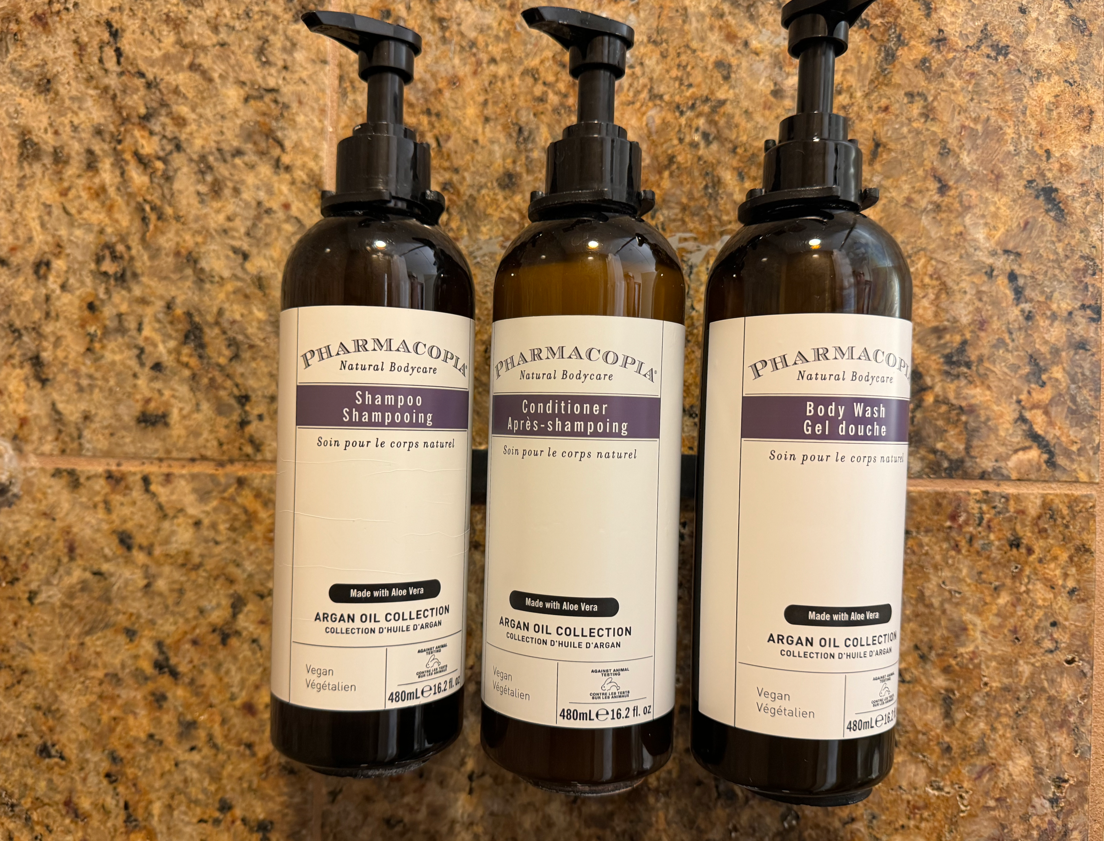 Hyatt Regency Chicago OHare bathroom shower pump bottles Hyatt Regency Chicago OHare bathroom shower pump bottles