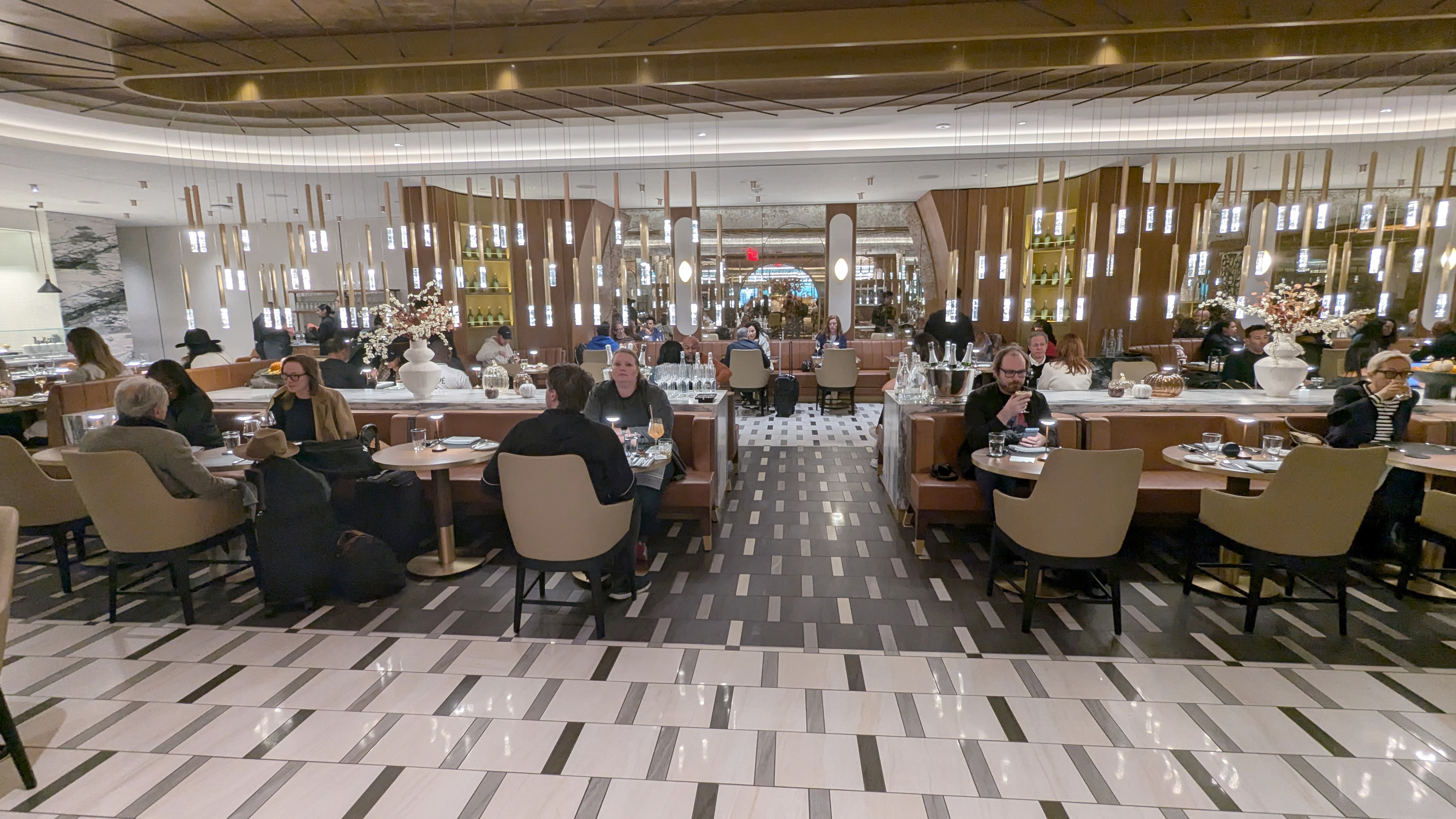 JFK Delta One Lounge Brasserie Overview 