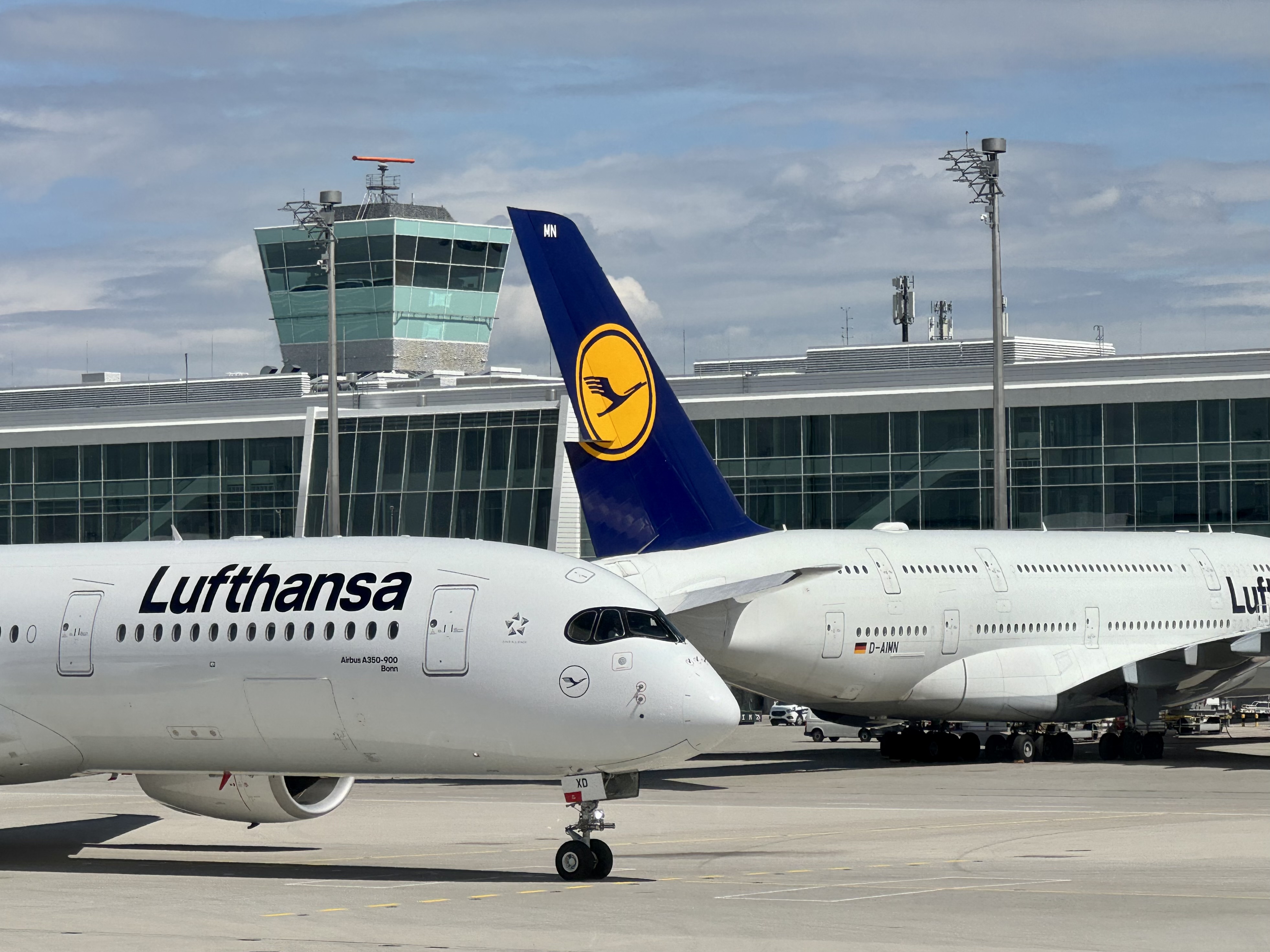 Lufthansa jets at Munich