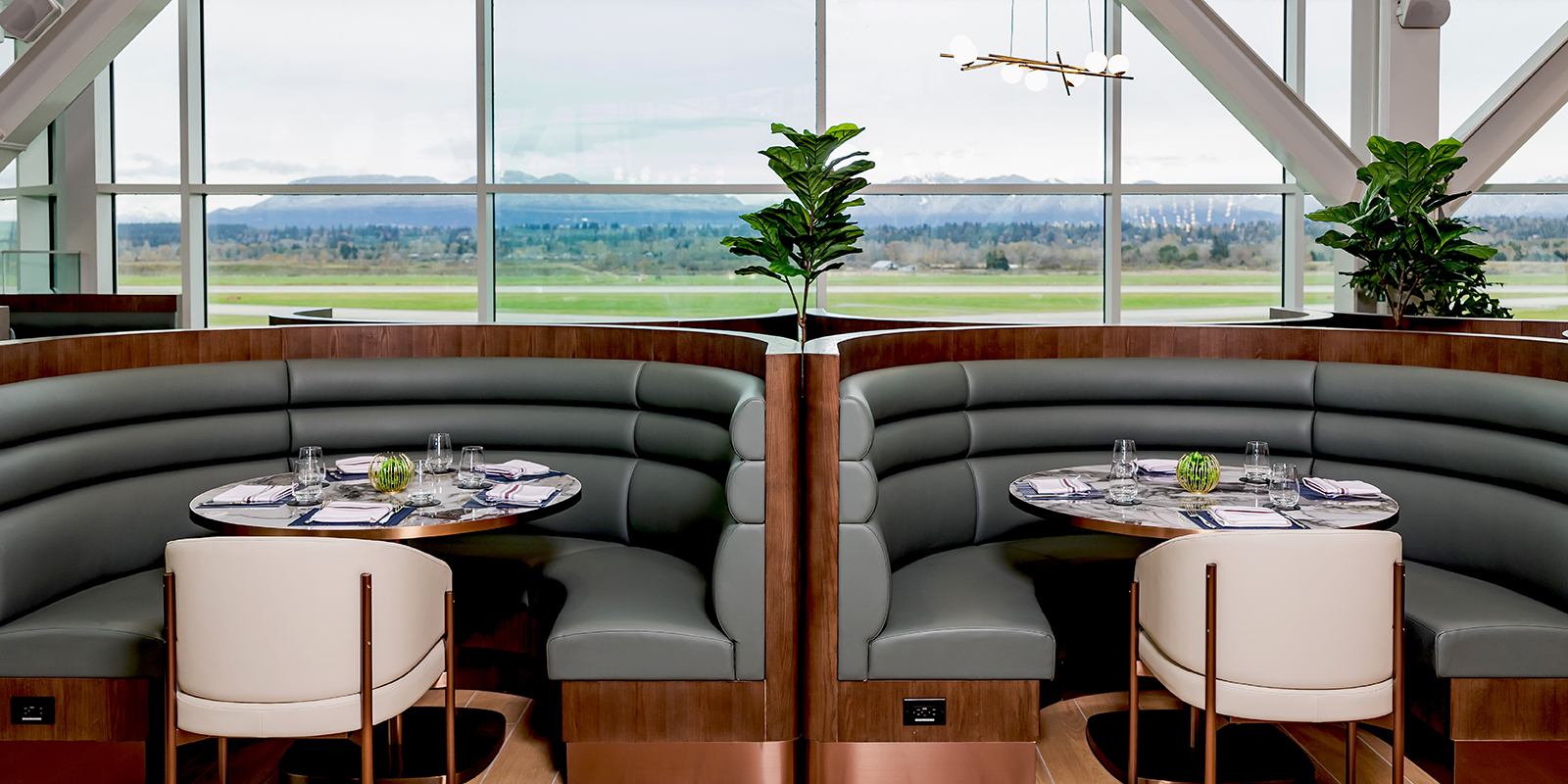 Plaza Premium First Vancouver Dining