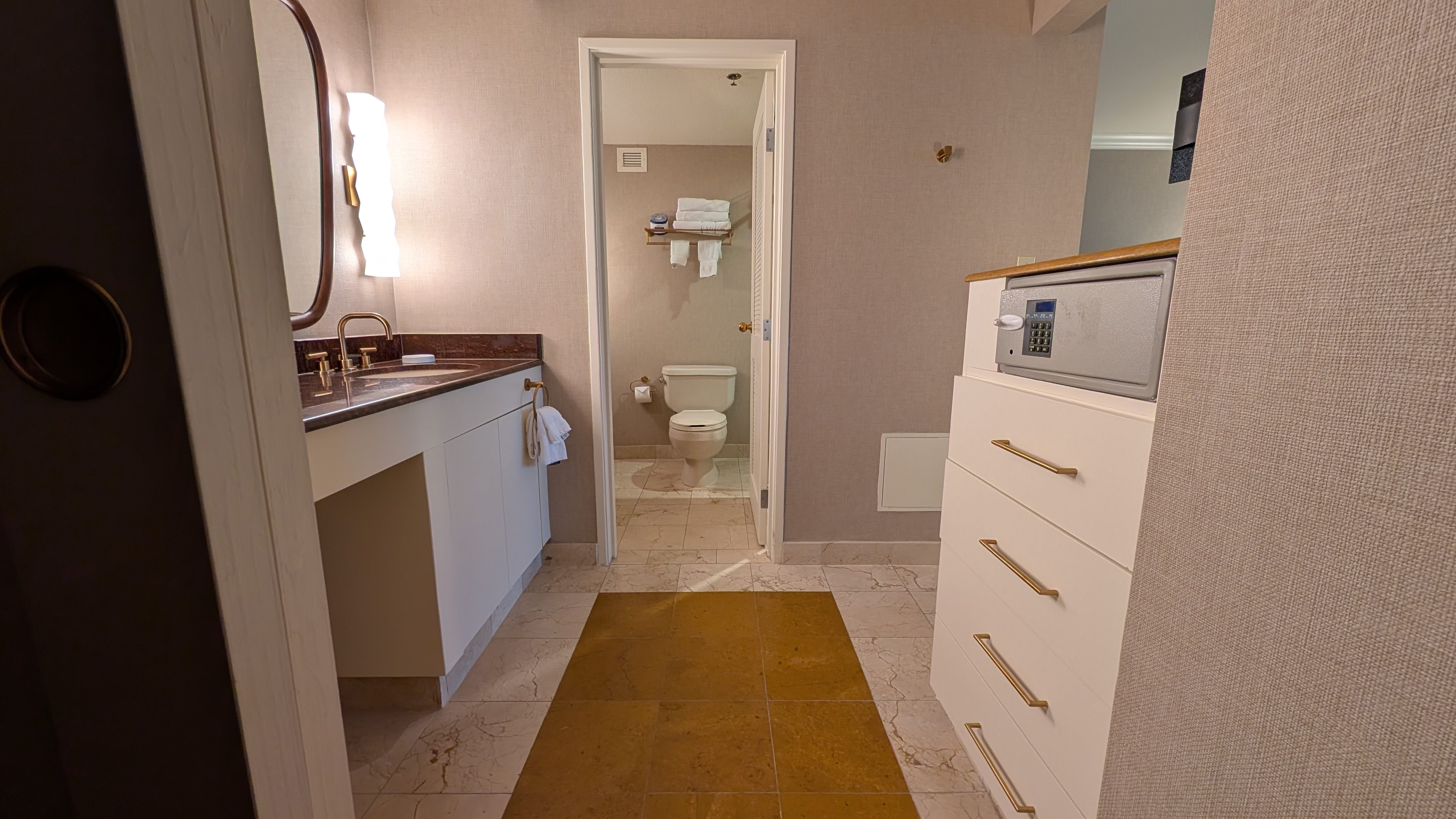 Rio Hotel Casino suite bathroom Rio Hotel Casino suite bathroom