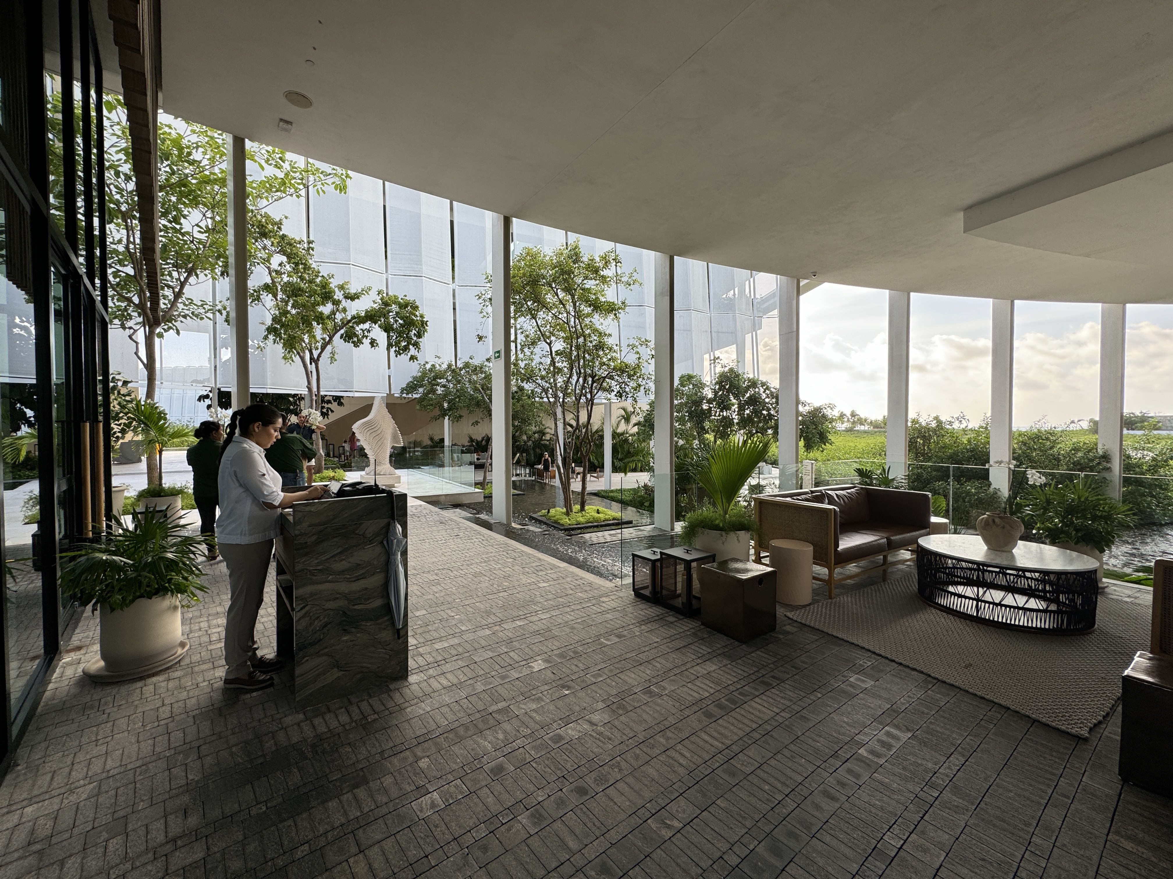 St. Regis Kanai Chaya Receptionist St. Regis Kanai Chaya Receptionist
