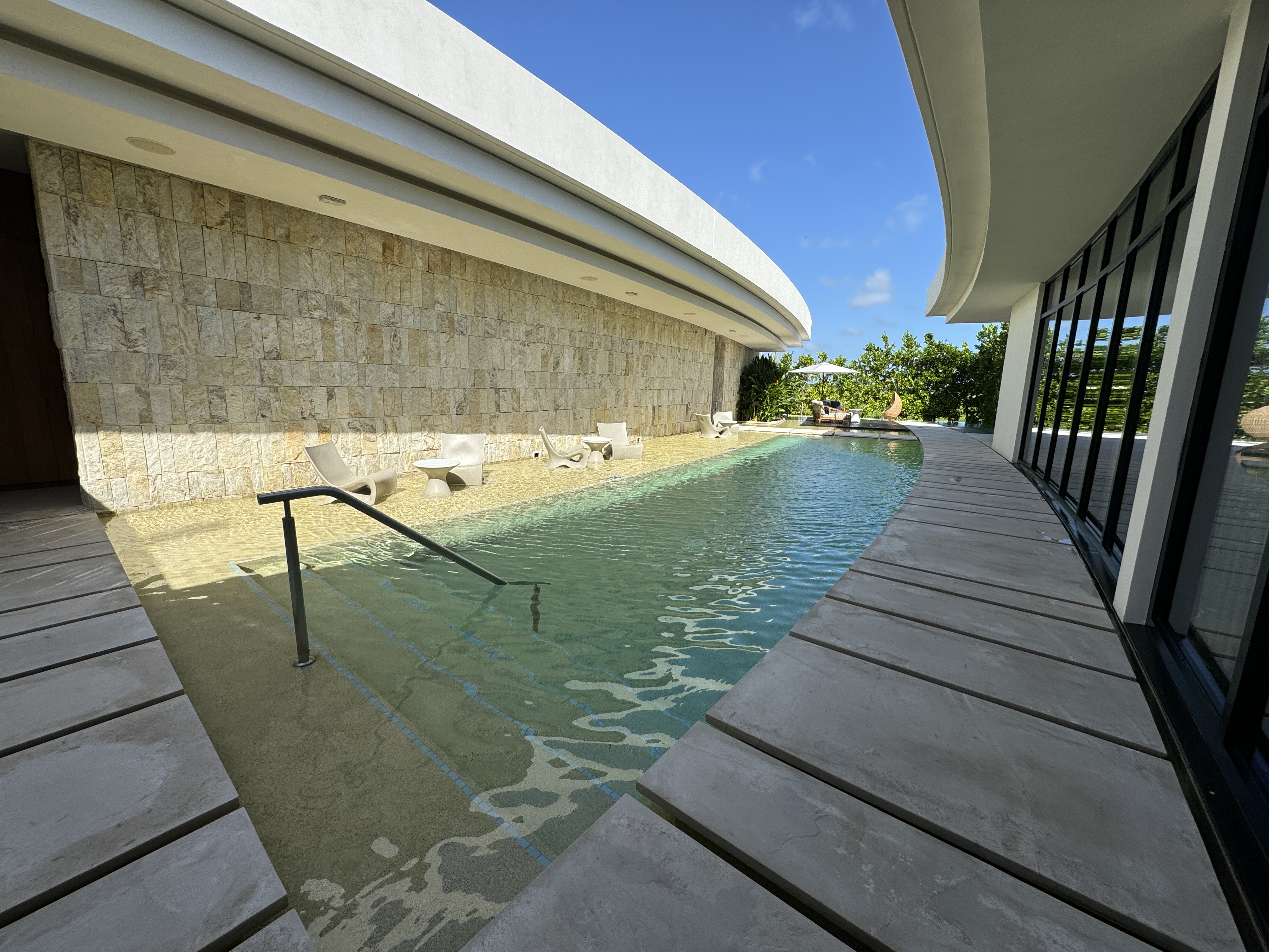 St. Regis Kanai Spa Pool St. Regis Kanai Spa Pool