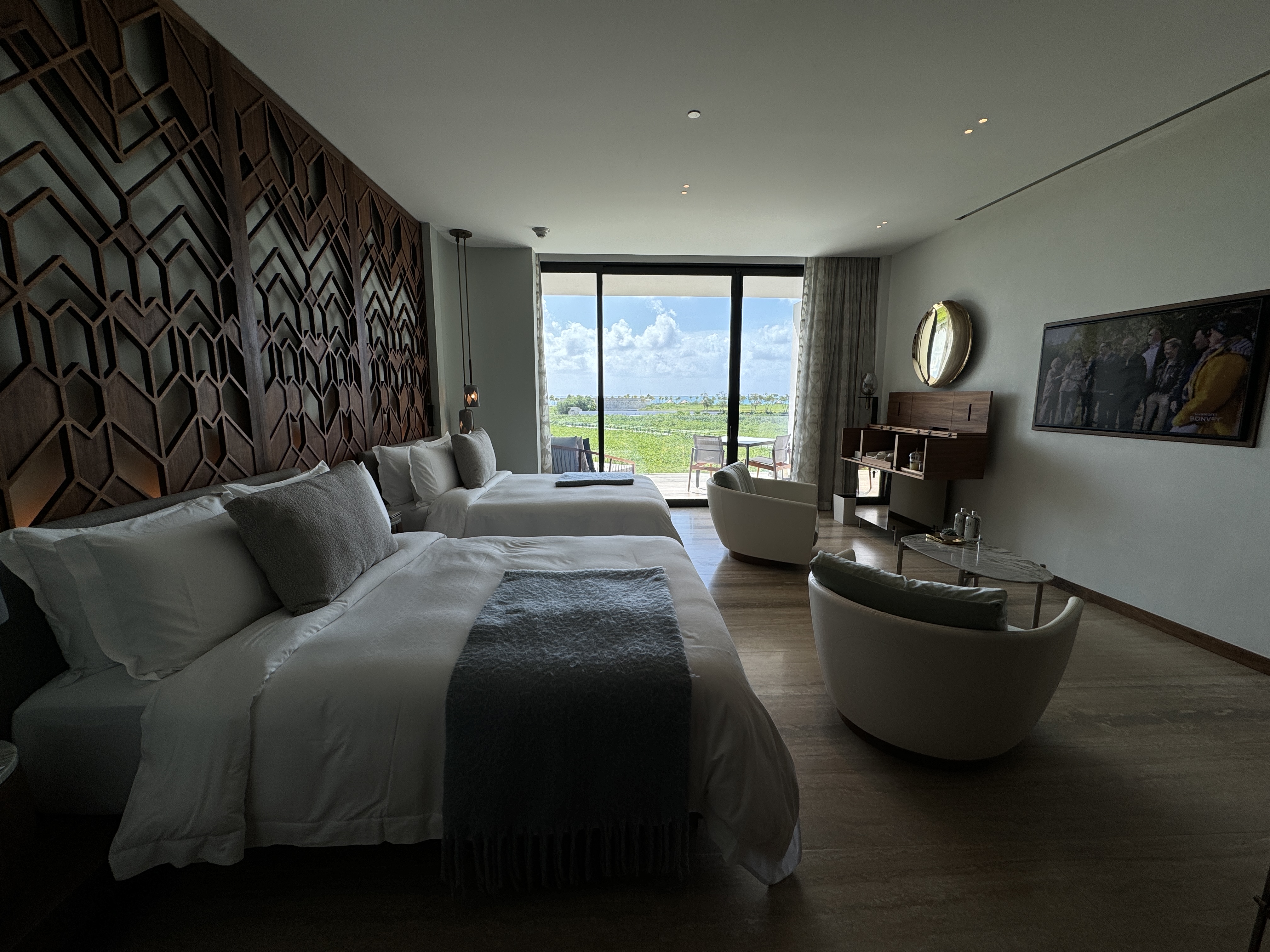 St. Regis Kanai double queen room St. Regis Kanai double queen room