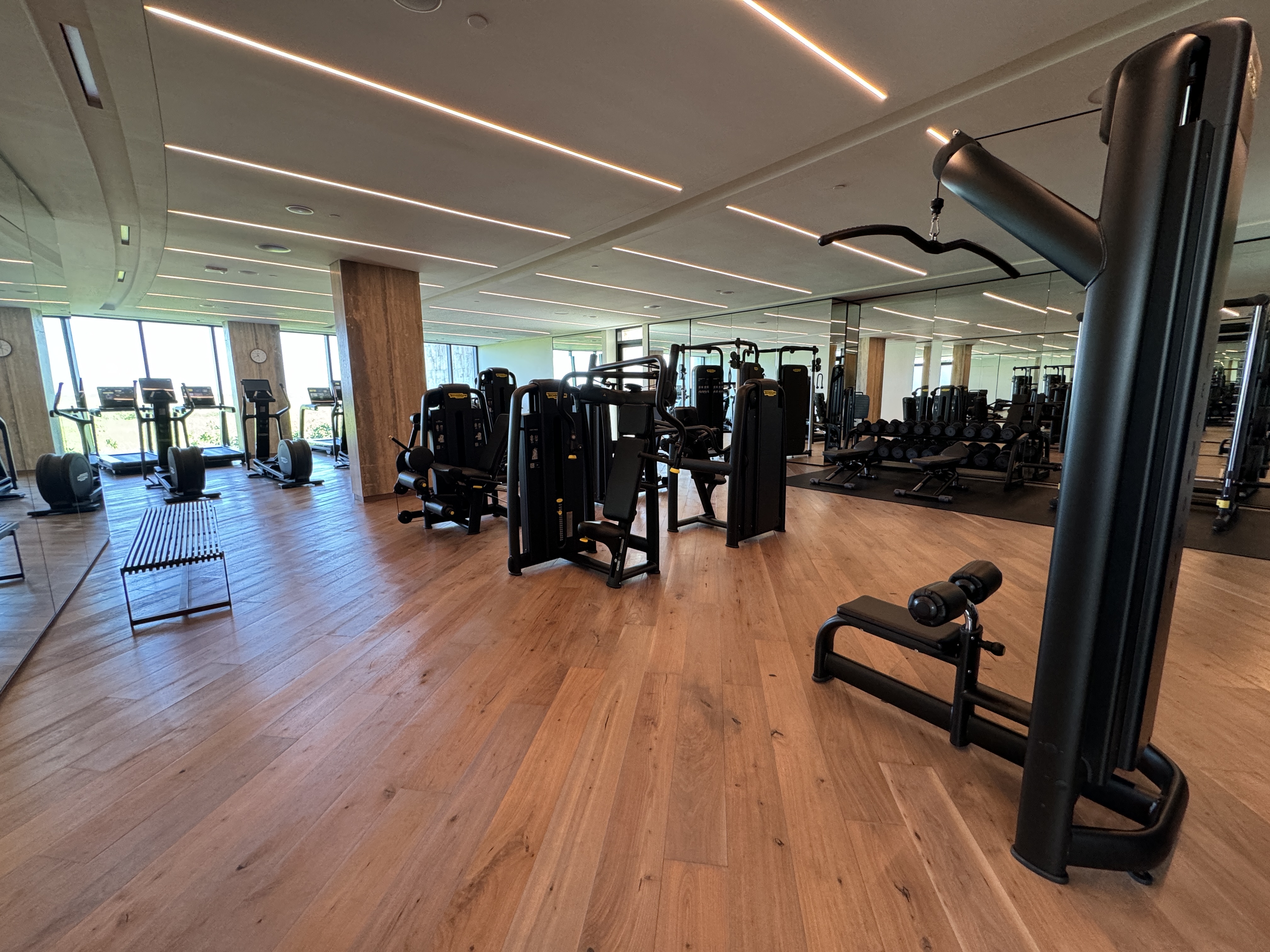 St. Regis Kanai fitness center machines St. Regis Kanai fitness center machines