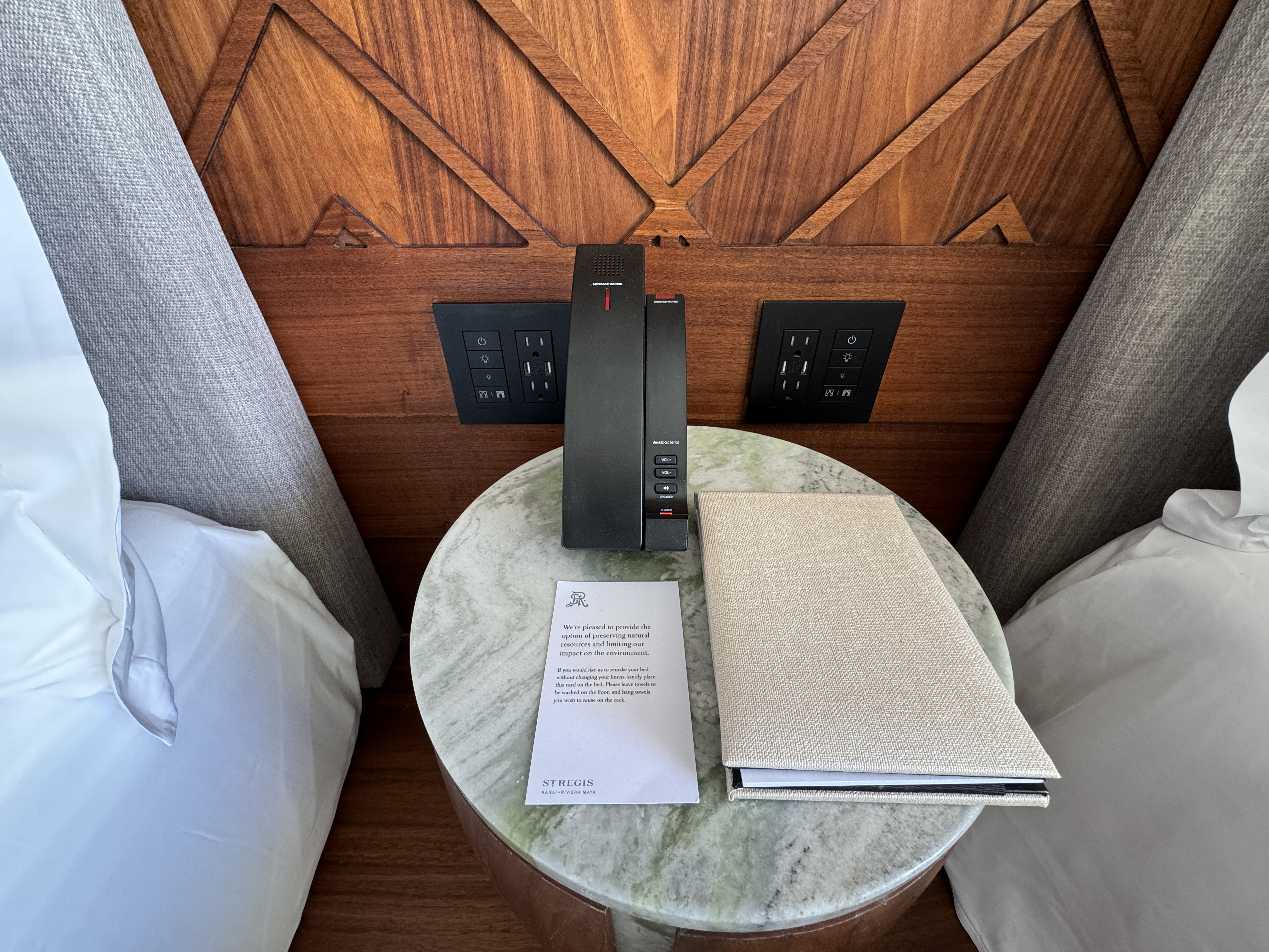 St. Regis Kanai nightstand St. Regis Kanai nightstand