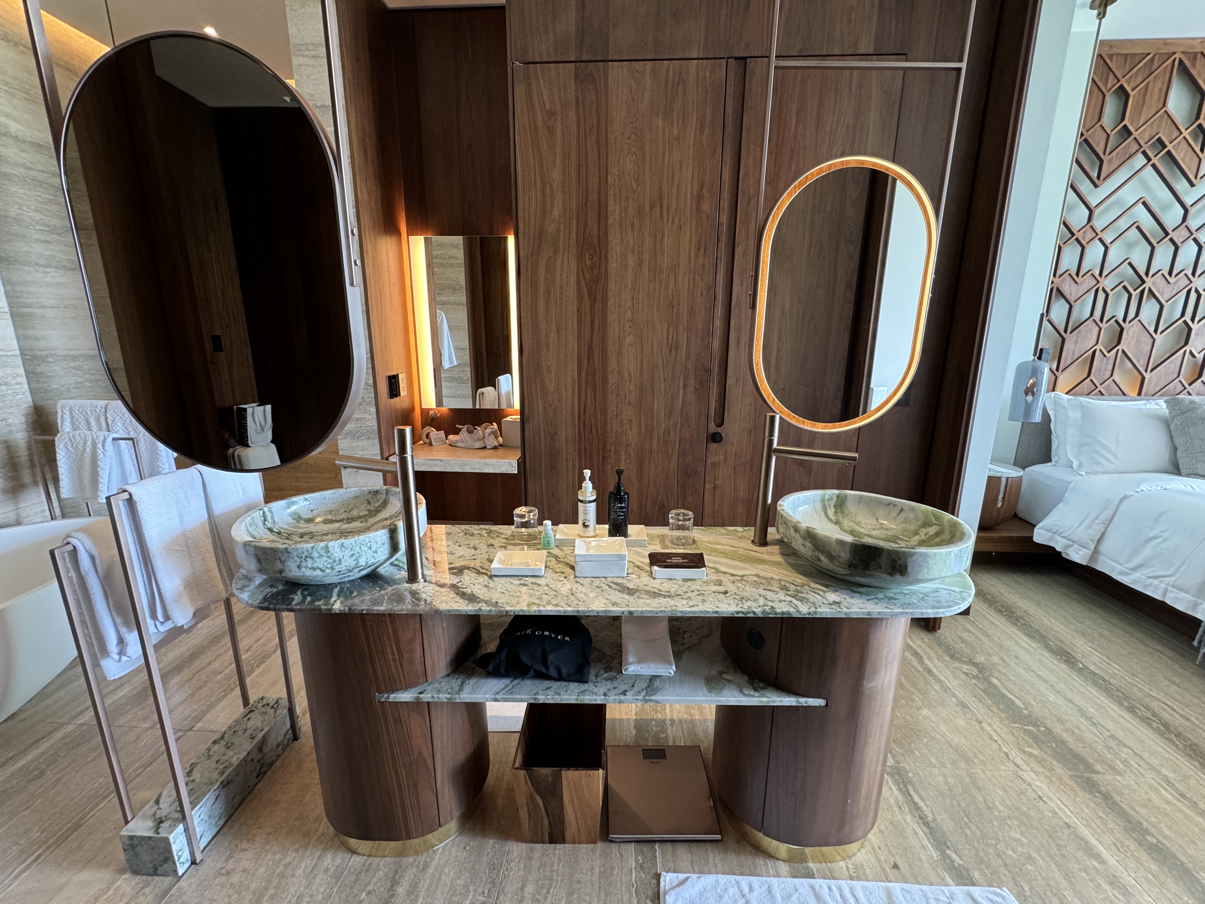 St. Regis Kanai vanity St. Regis Kanai vanity