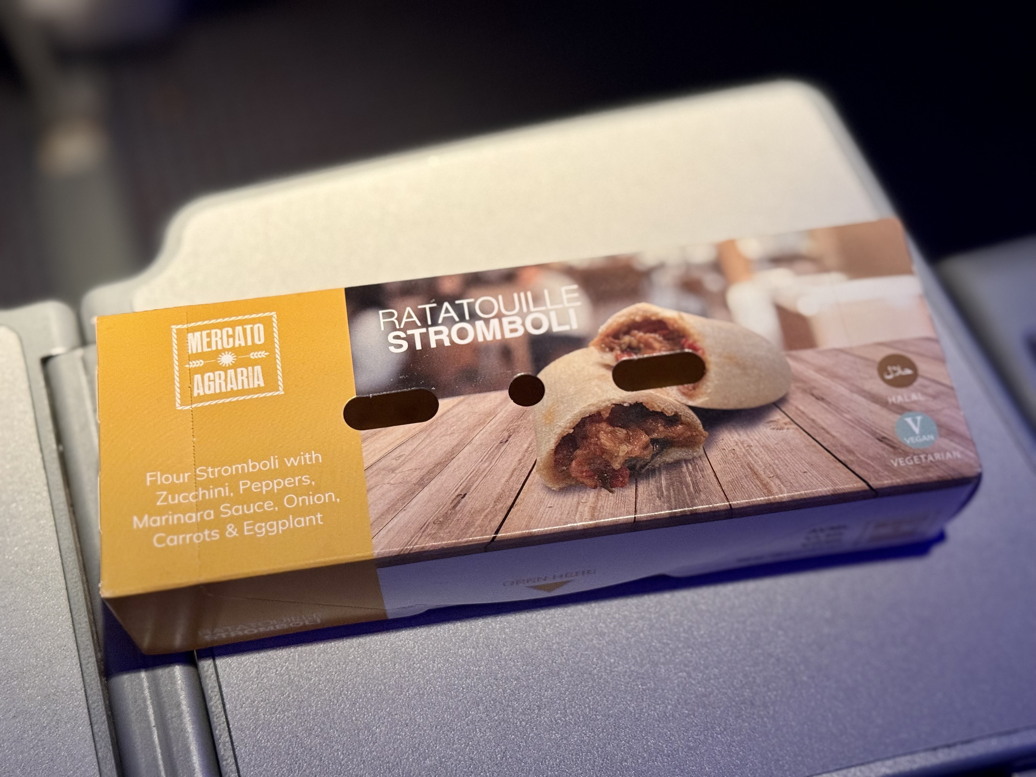 American Airlines economy second meal box American Airlines economy second meal box