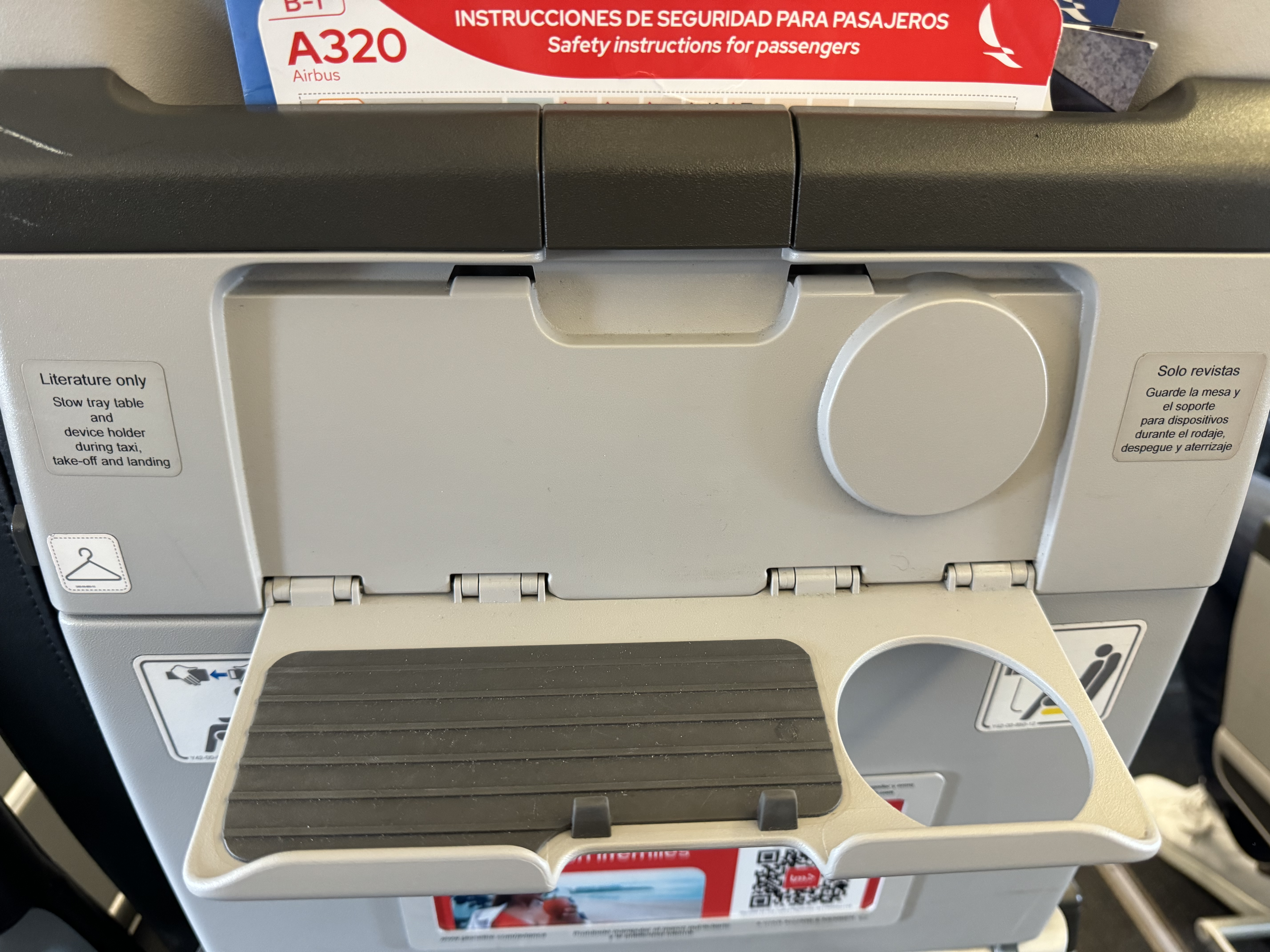 Avianca A320 premium seats device holder cup holder Avianca A320 premium seats device holder cup holder
