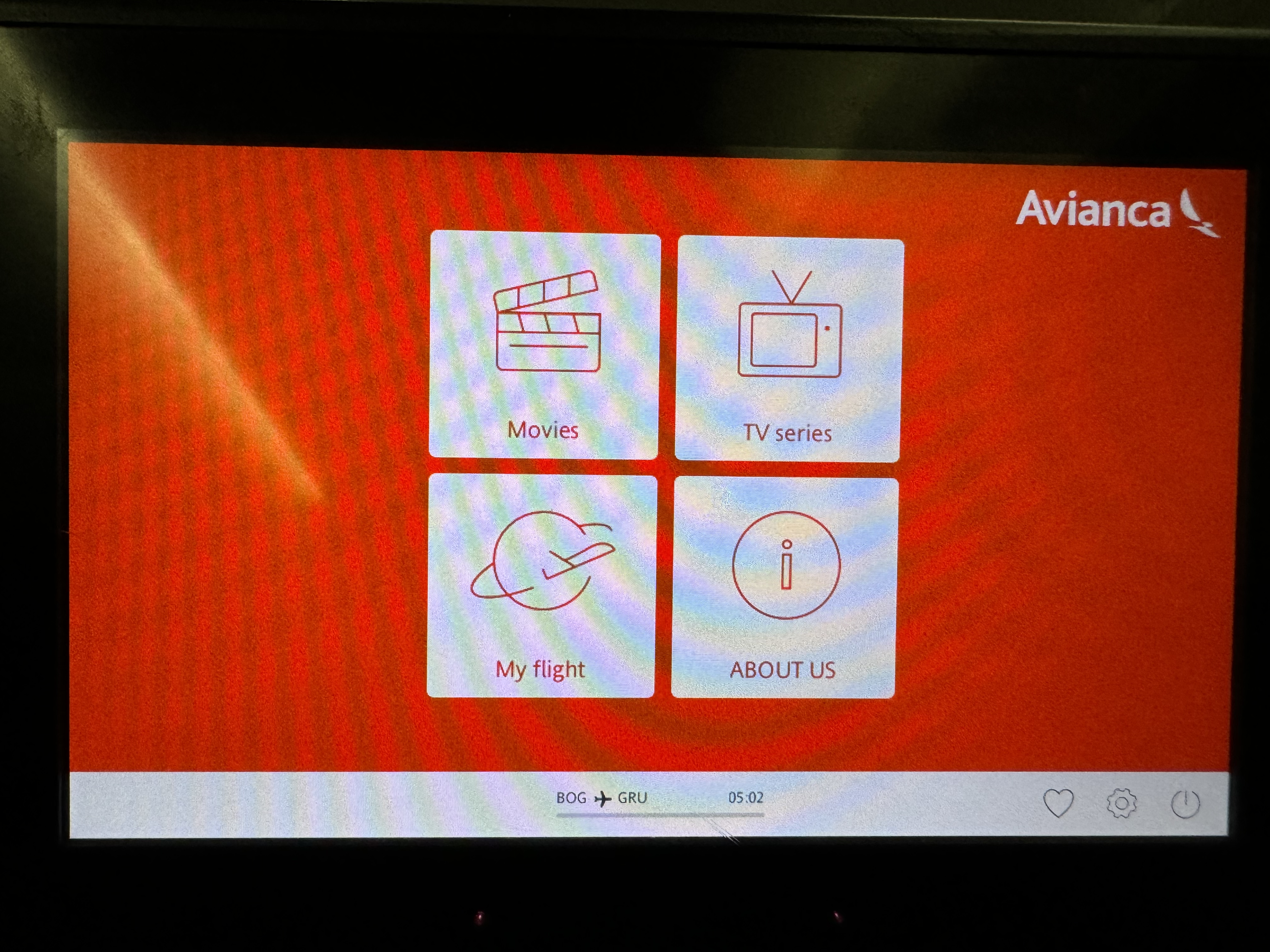 Avianca B787 8 Norwegian business entertainment options