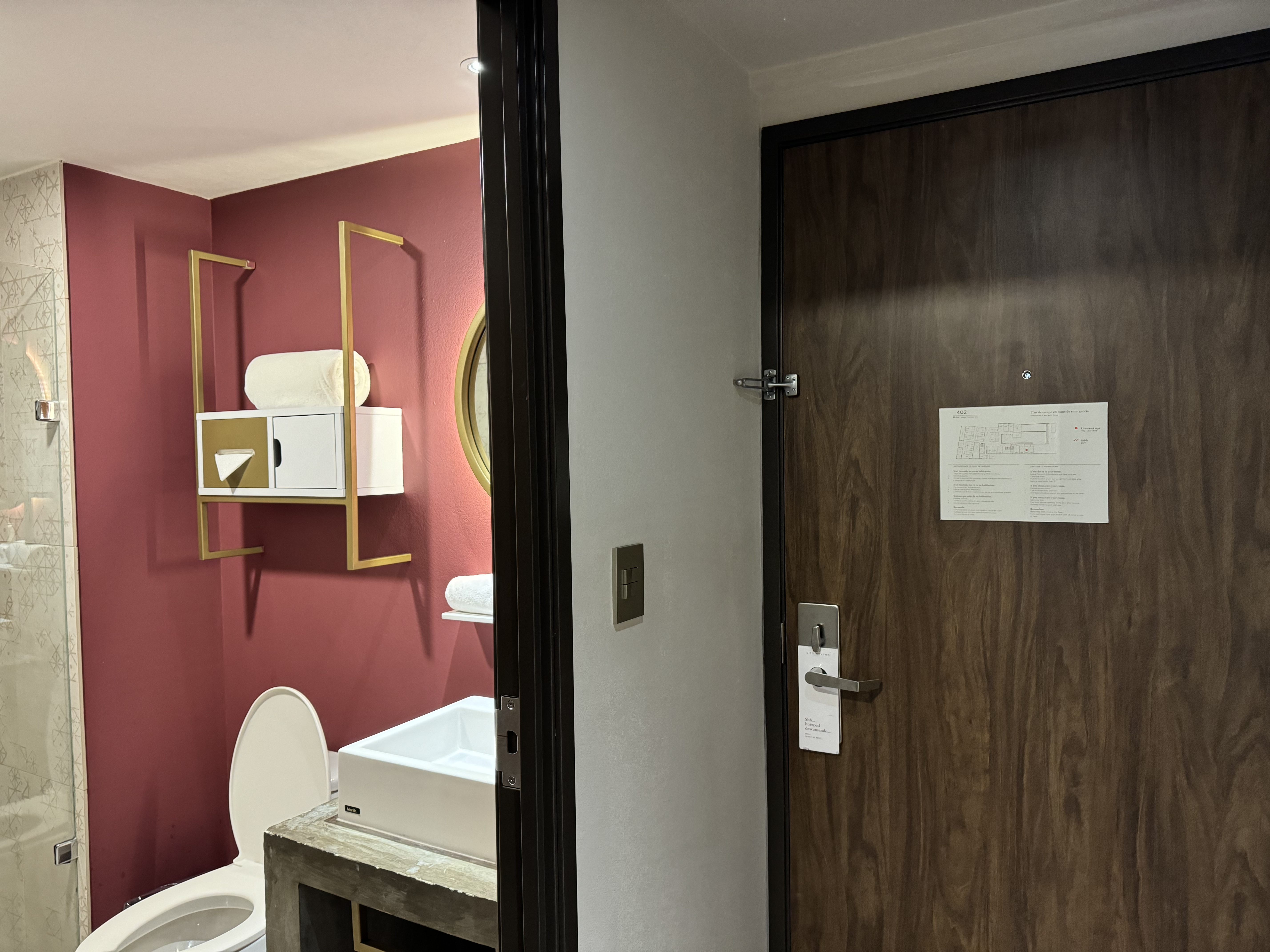 City Centro by Marriott Oaxaca bathroom door City Centro by Marriott Oaxaca bathroom door