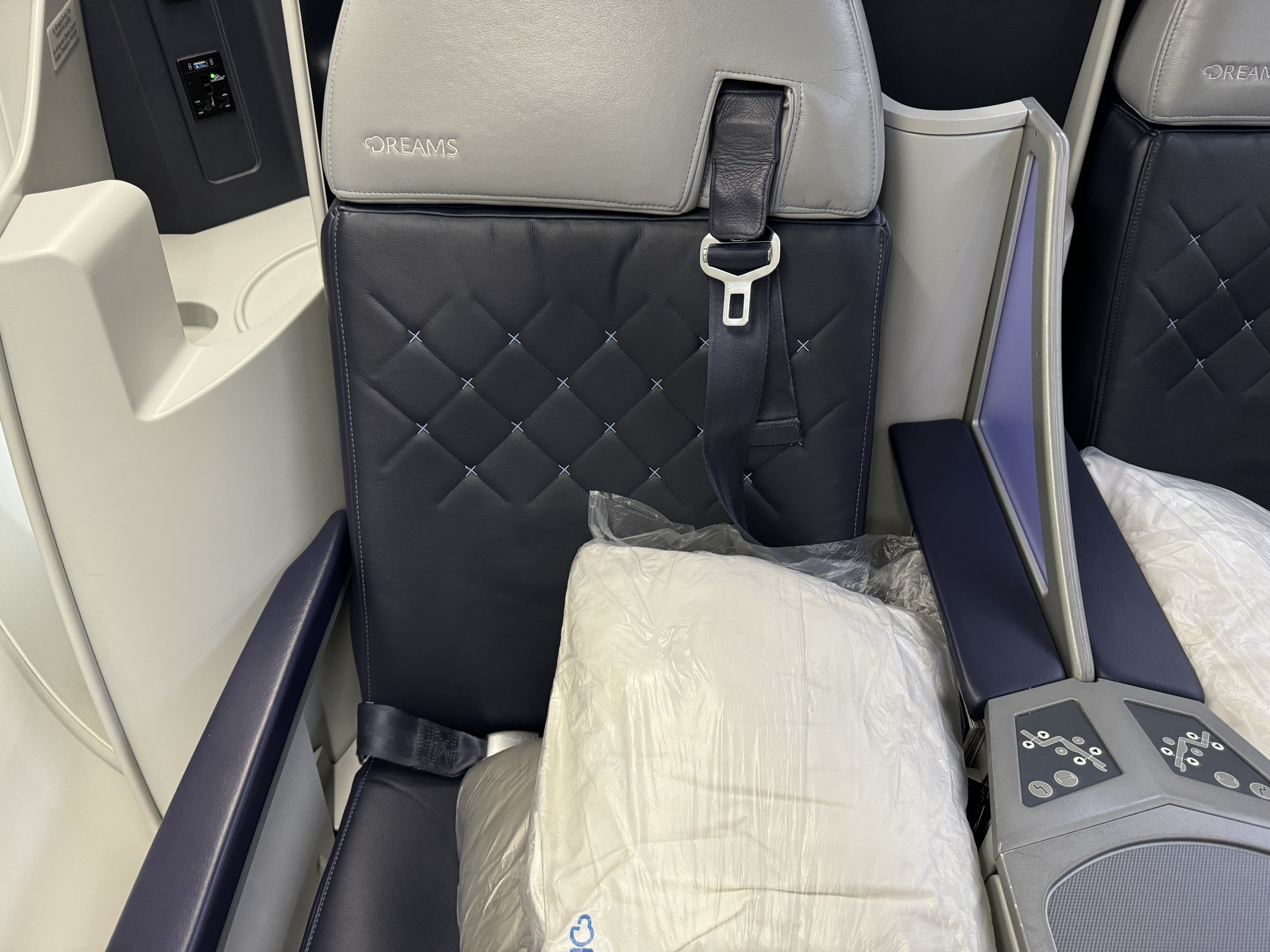 Copa Airline B737 MAX seats set up Copa Airline B737 MAX seats set up