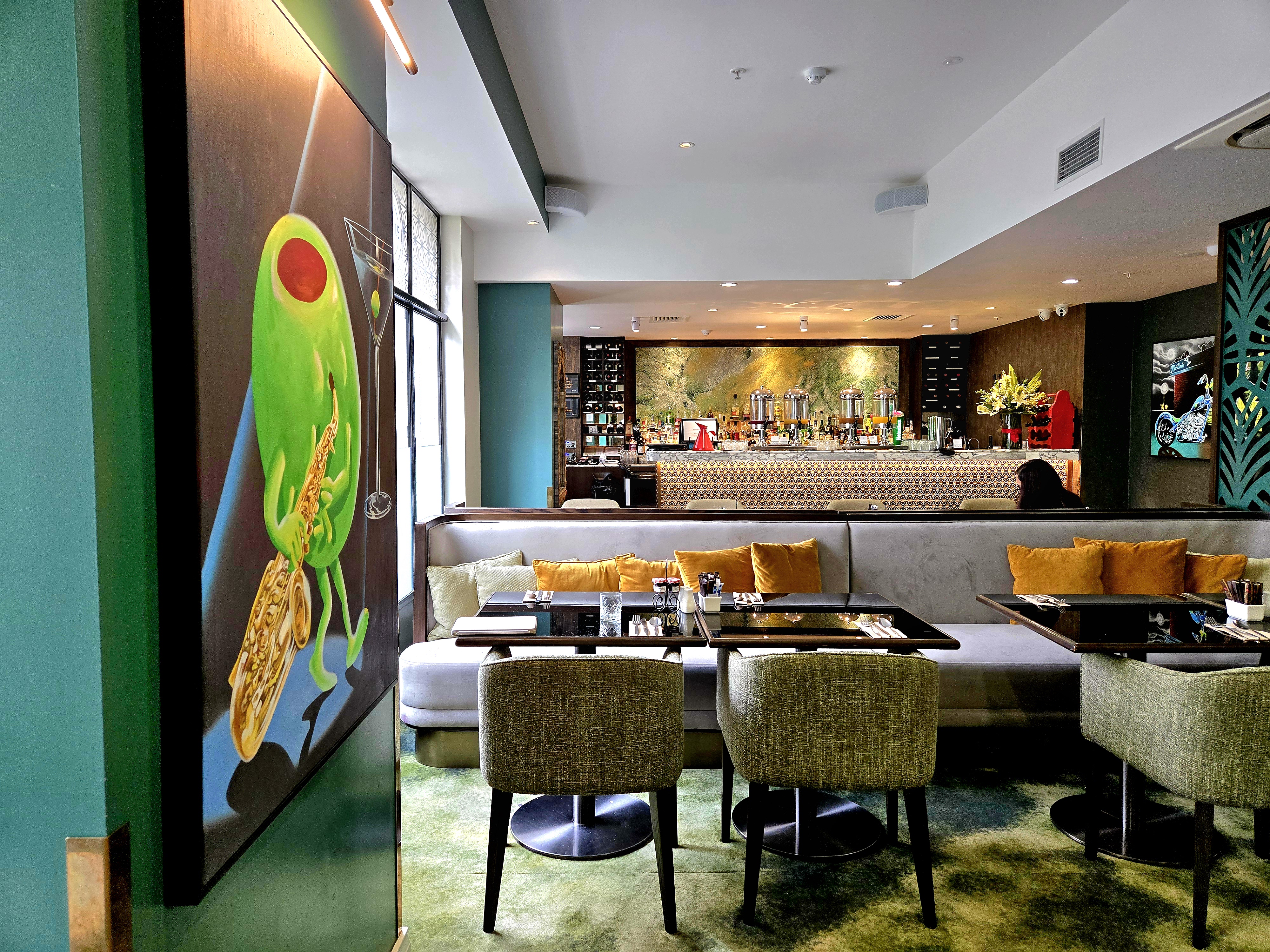 Doubletree Hotel Bar Wellington