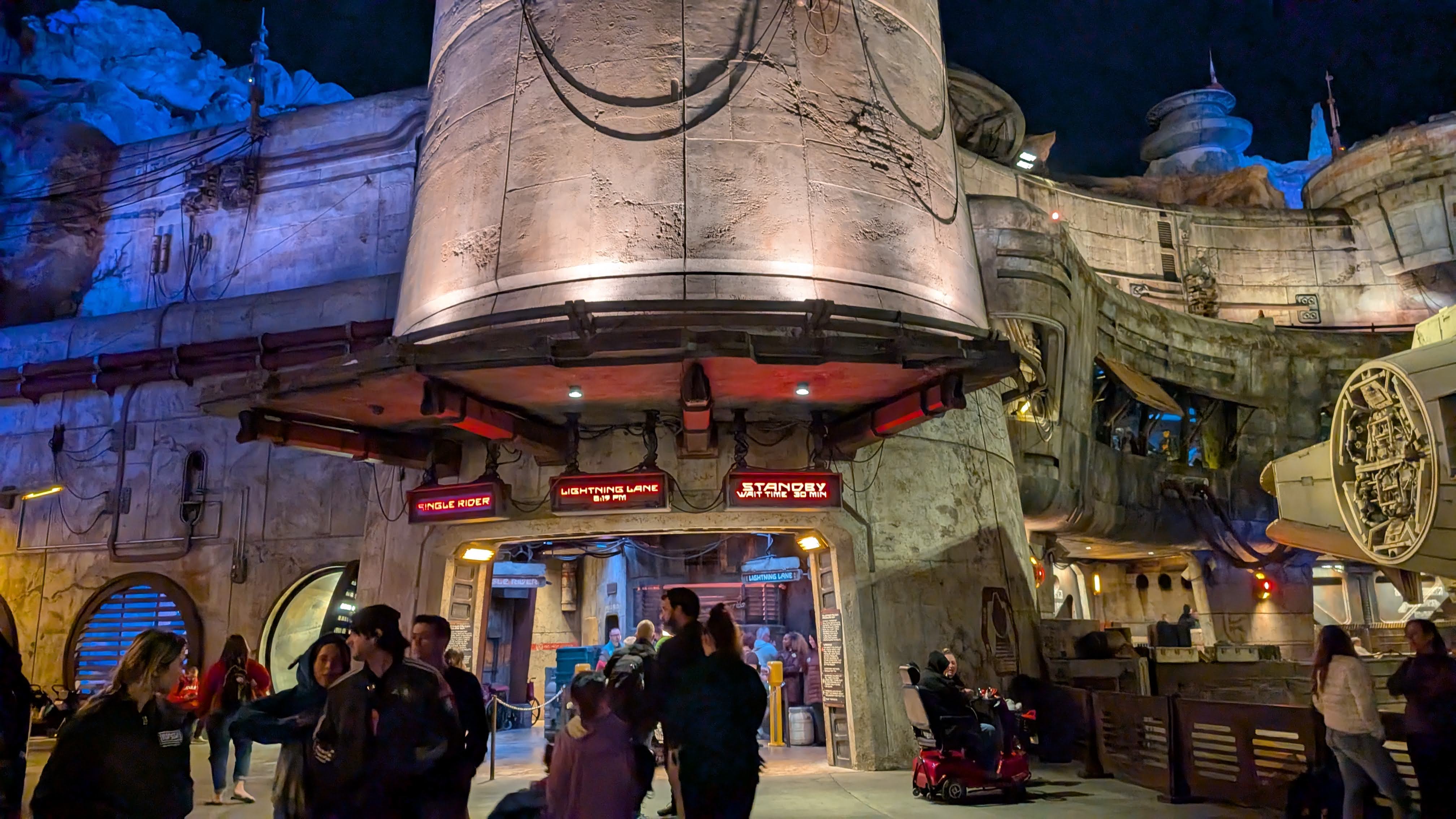 Entrance to Star Wars Smugglers Run at Hollywood Studios Entrance to Star Wars Smugglers Run at Hollywood Studios