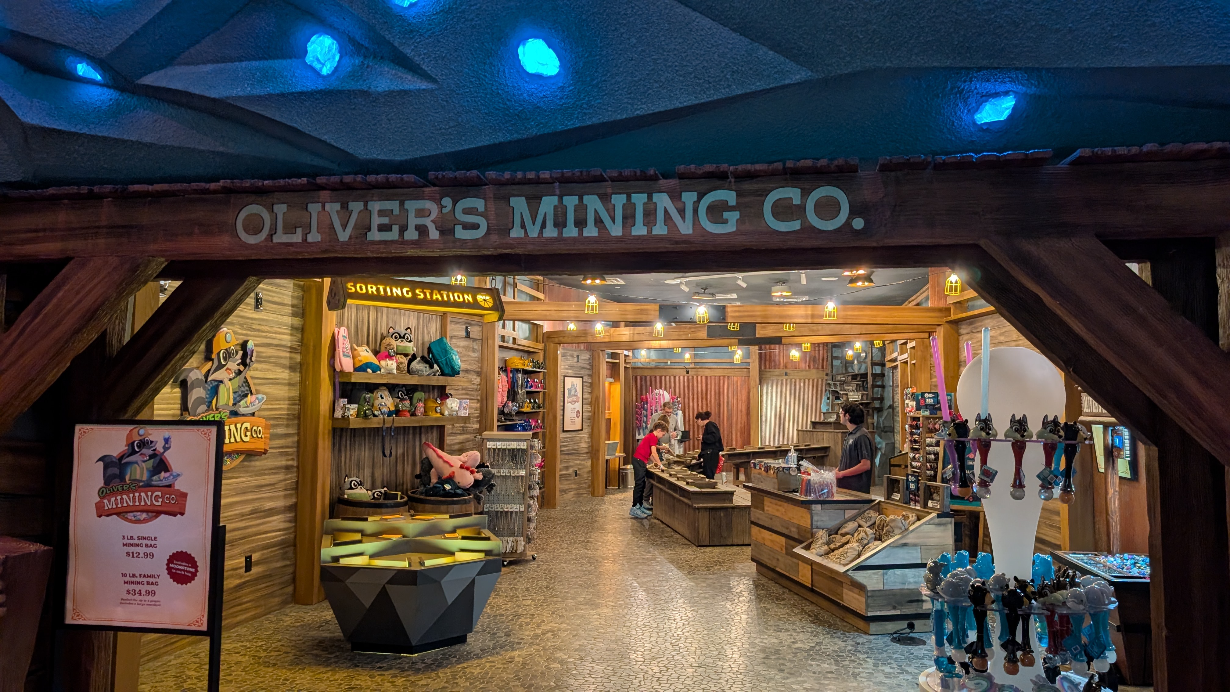 Great Wolf Lodge Webster amenities gem mining Great Wolf Lodge Webster amenities gem mining